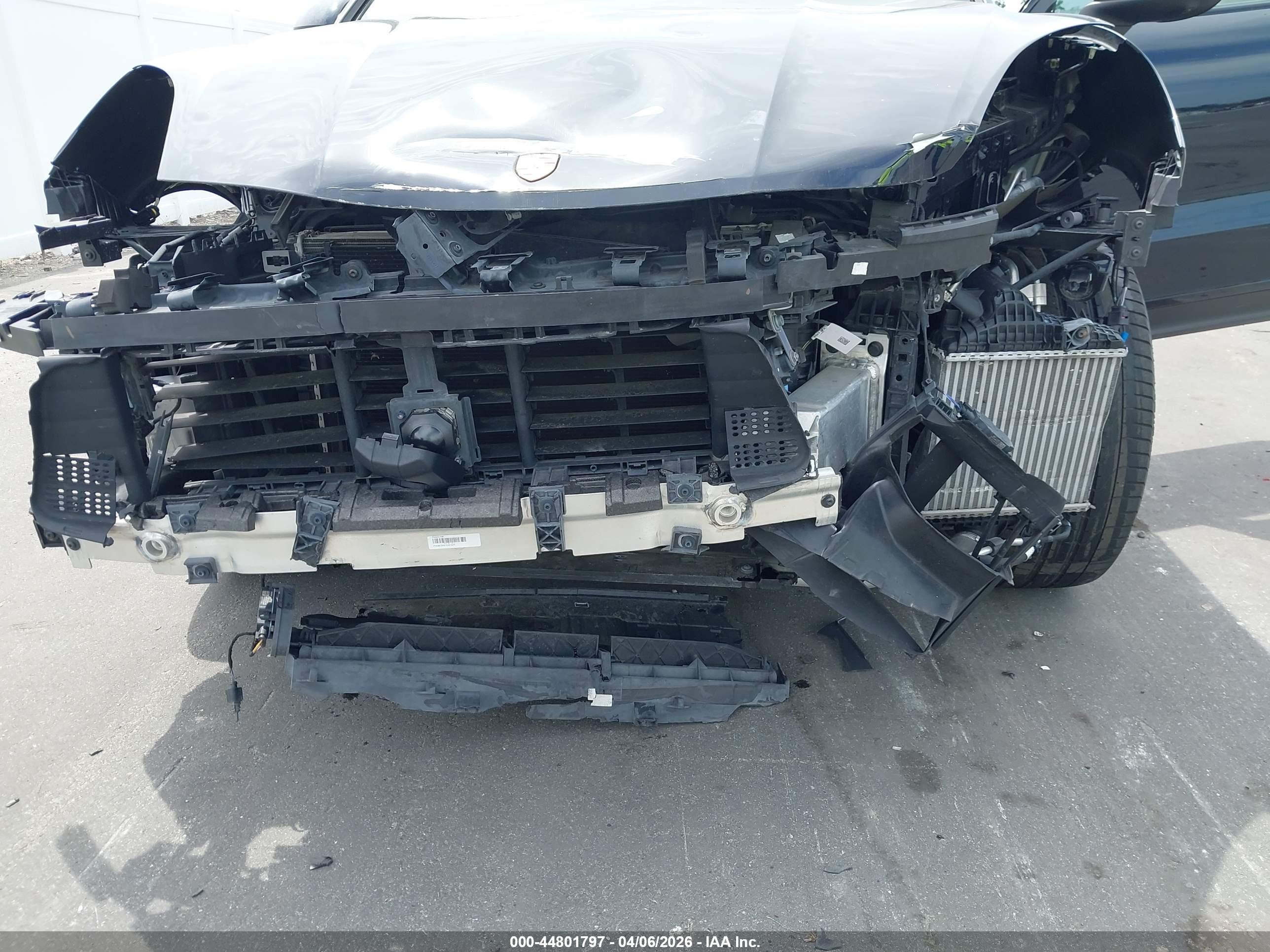 PORSCHE CAYENNE image 6