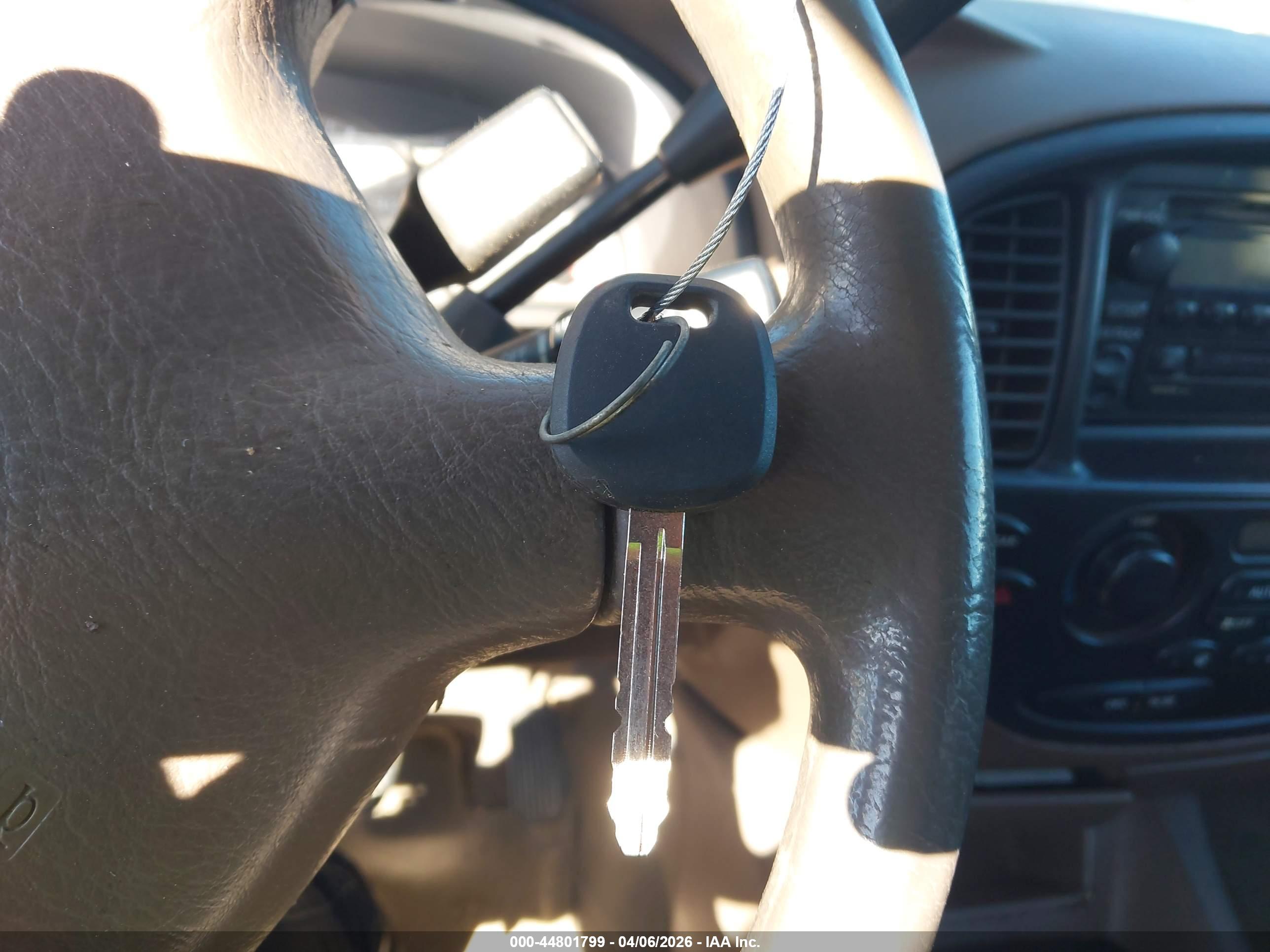 TOYOTA SEQUOIA image 11
