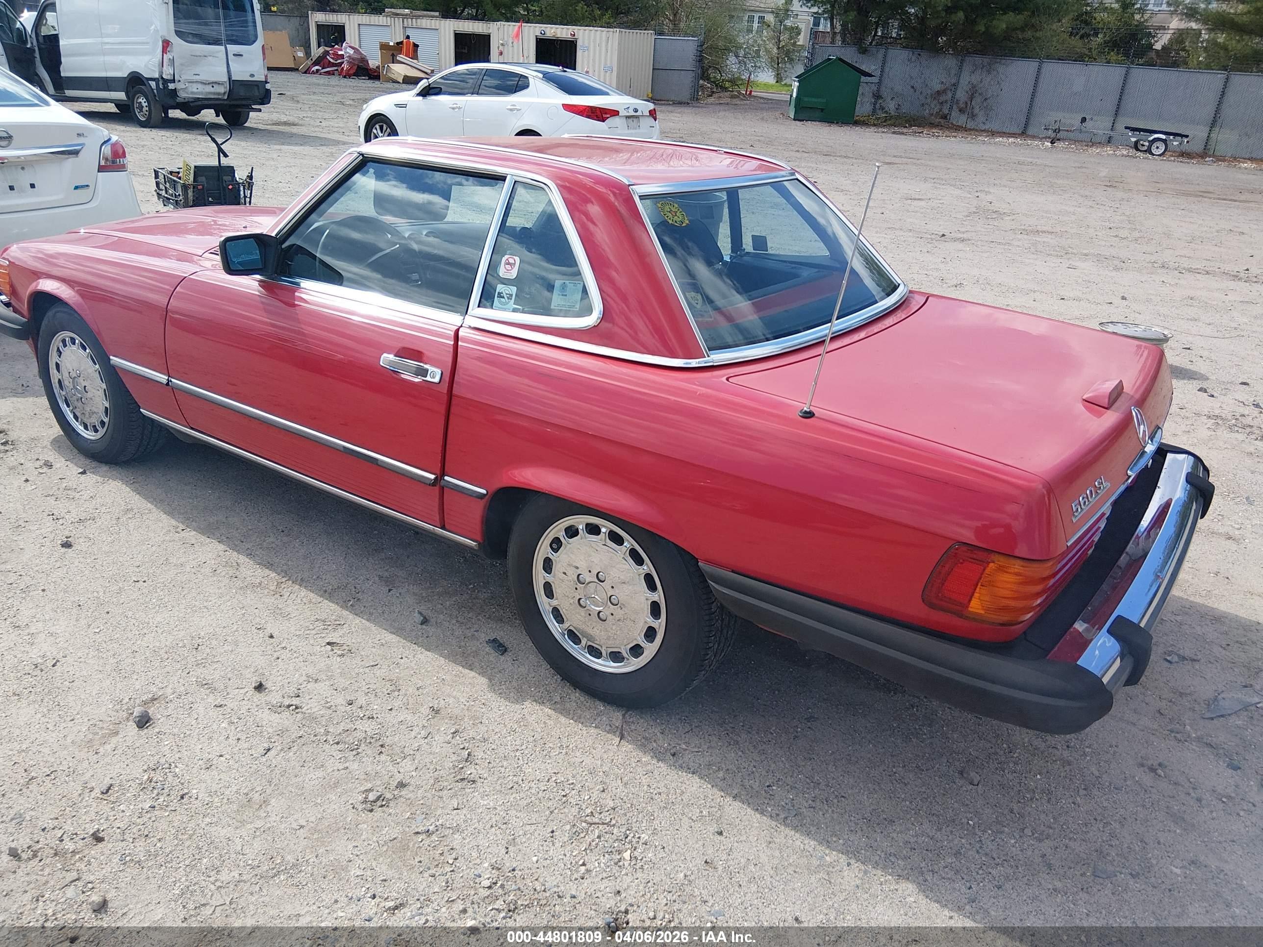 MERCEDES-BENZ 560 image 3