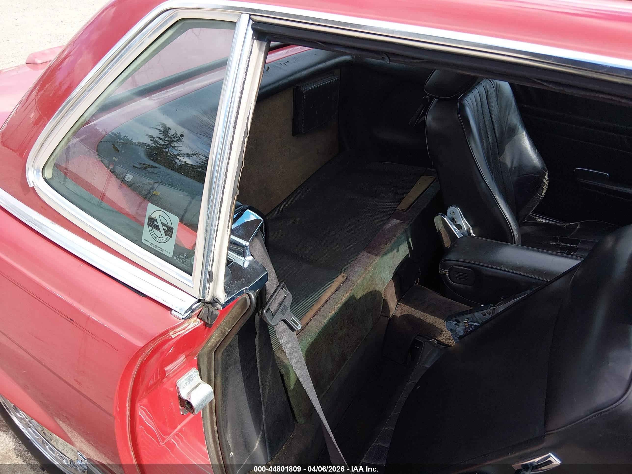 MERCEDES-BENZ 560 image 8