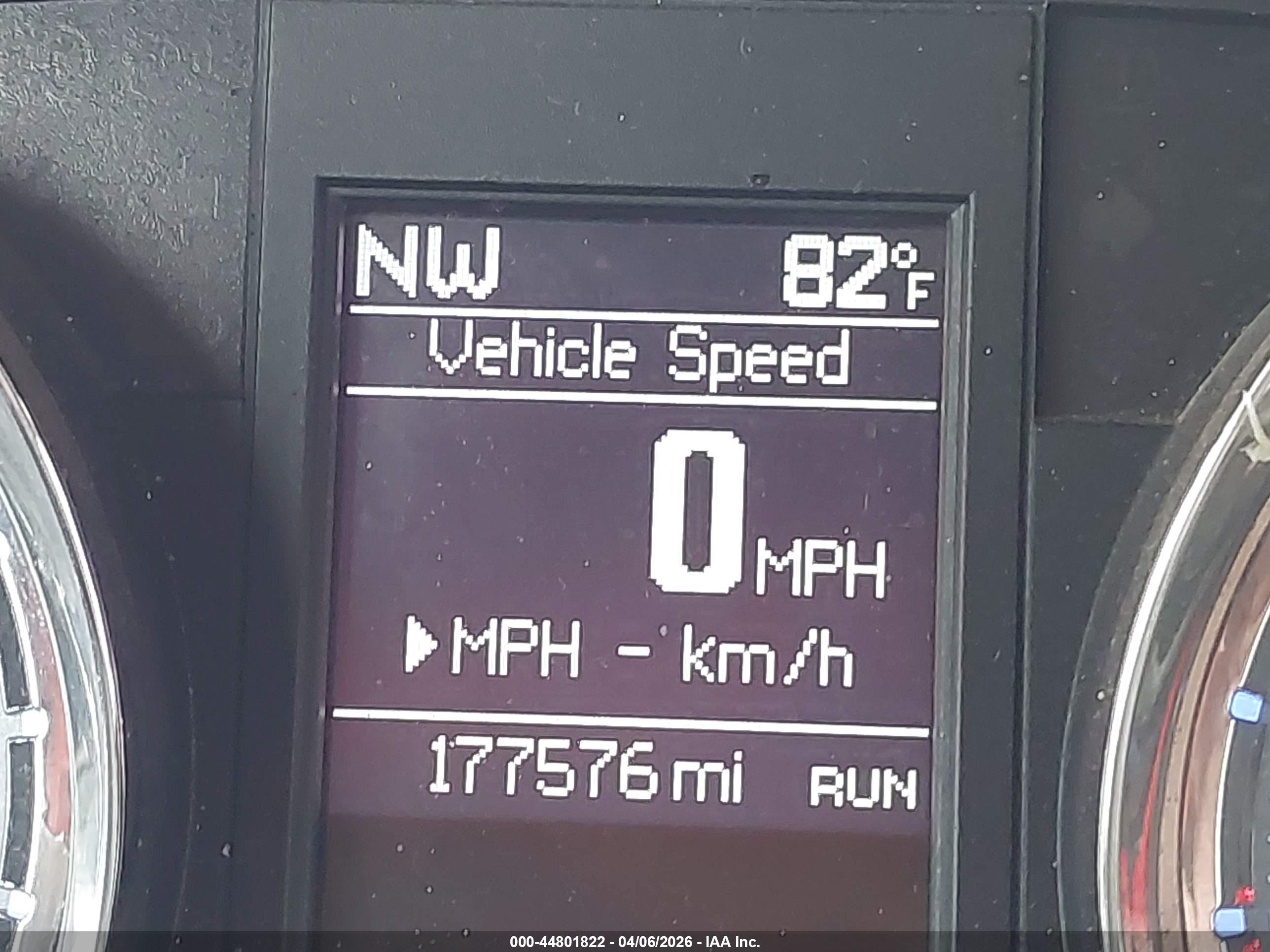 CHRYSLER TOWN image 7
