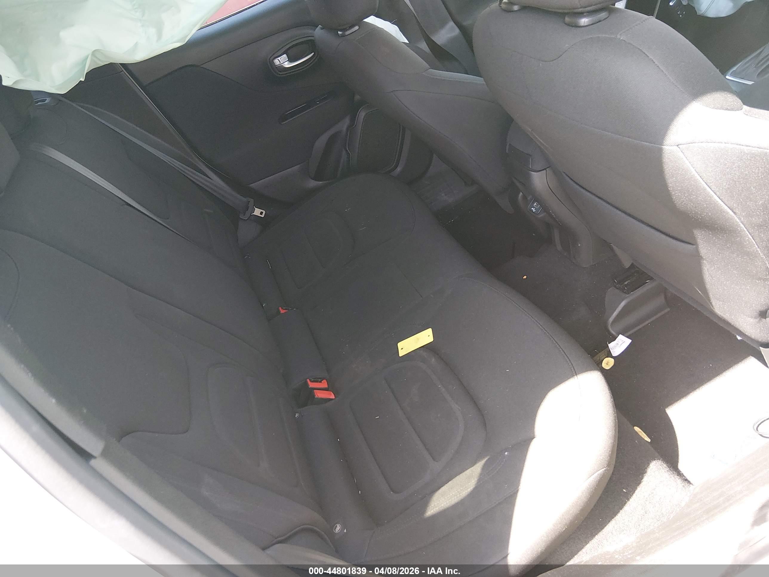 JEEP RENEGADE image 8