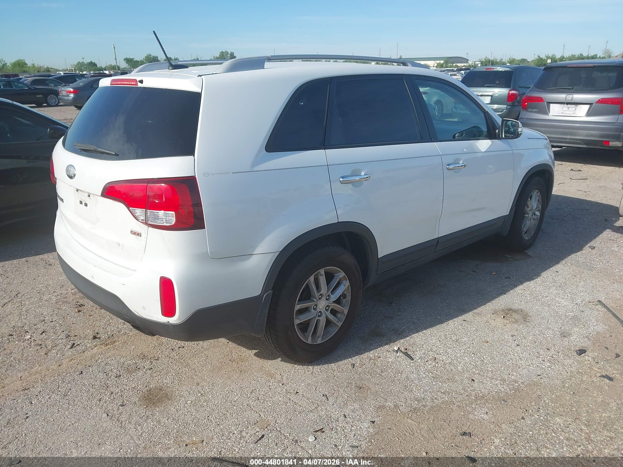 KIA SORENTO image 4