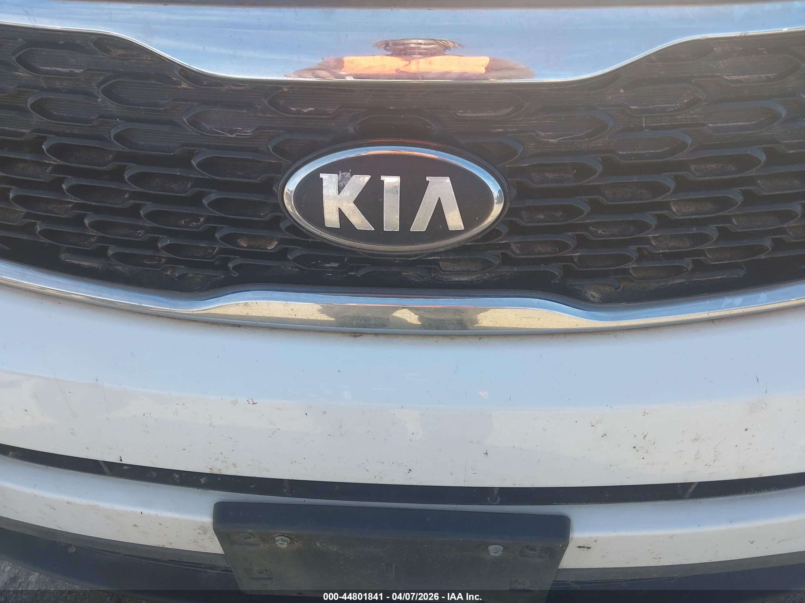 KIA SORENTO image 6