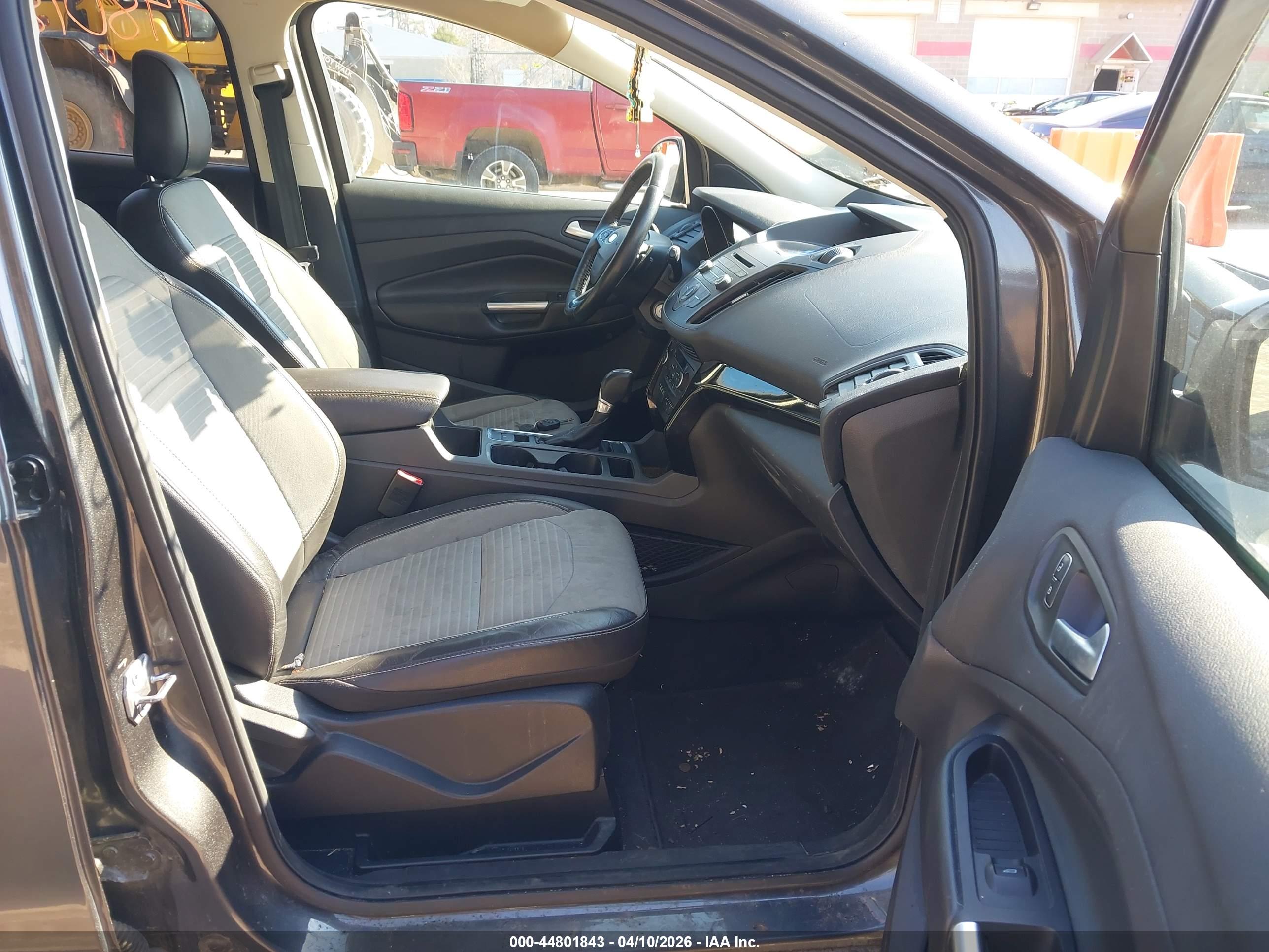 FORD ESCAPE image 5
