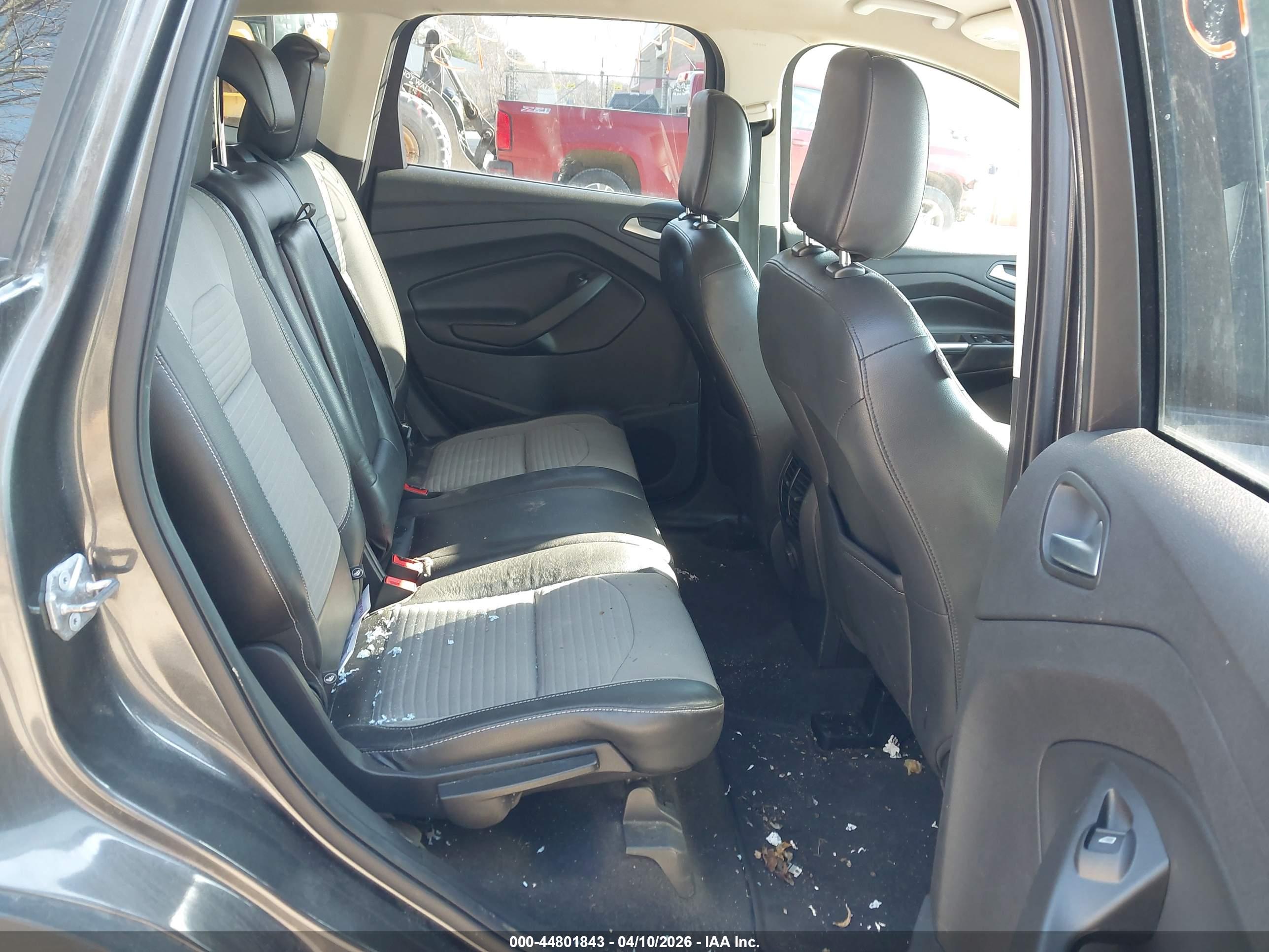 FORD ESCAPE image 8