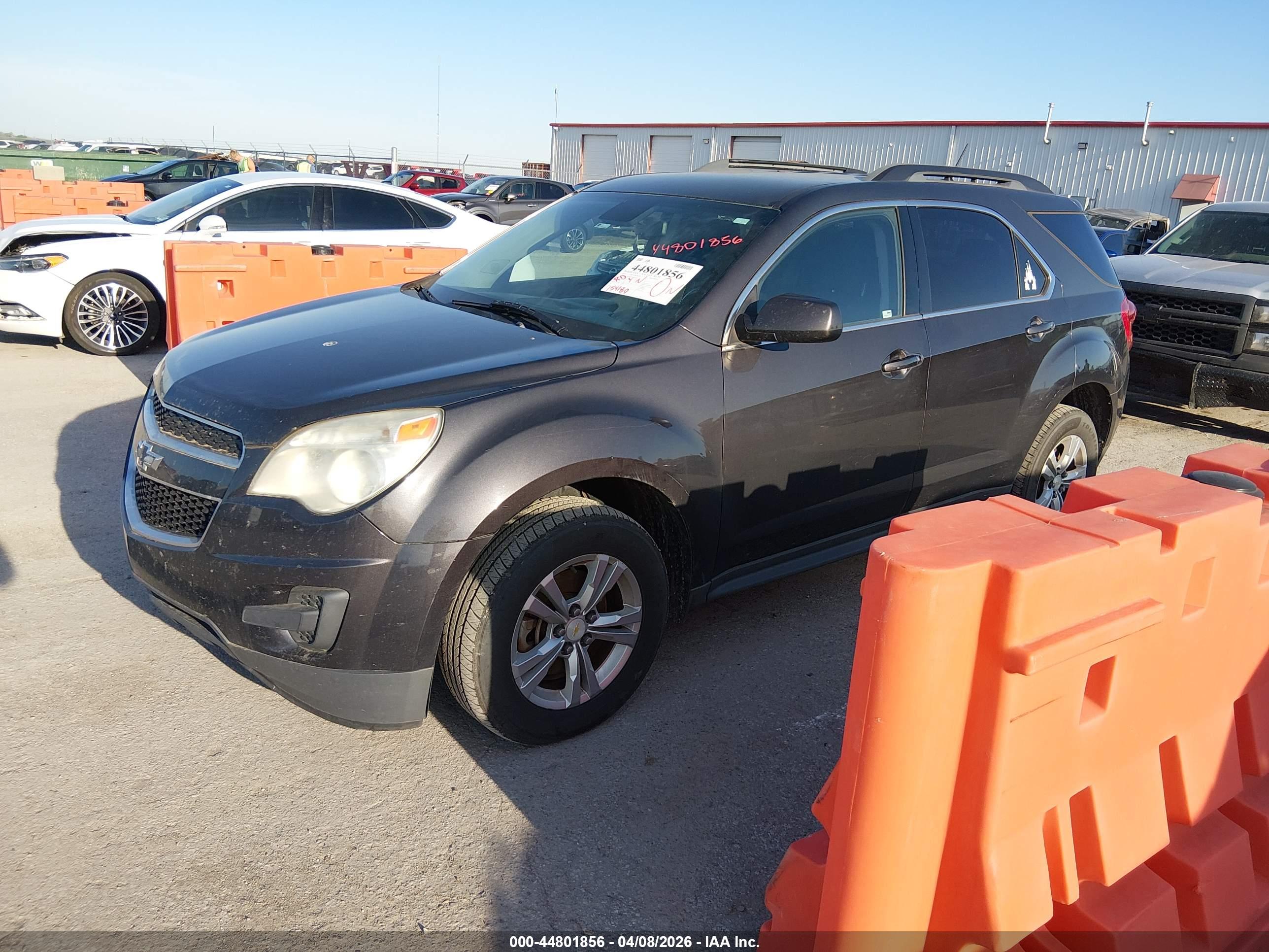 CHEVROLET EQUINOX image 2