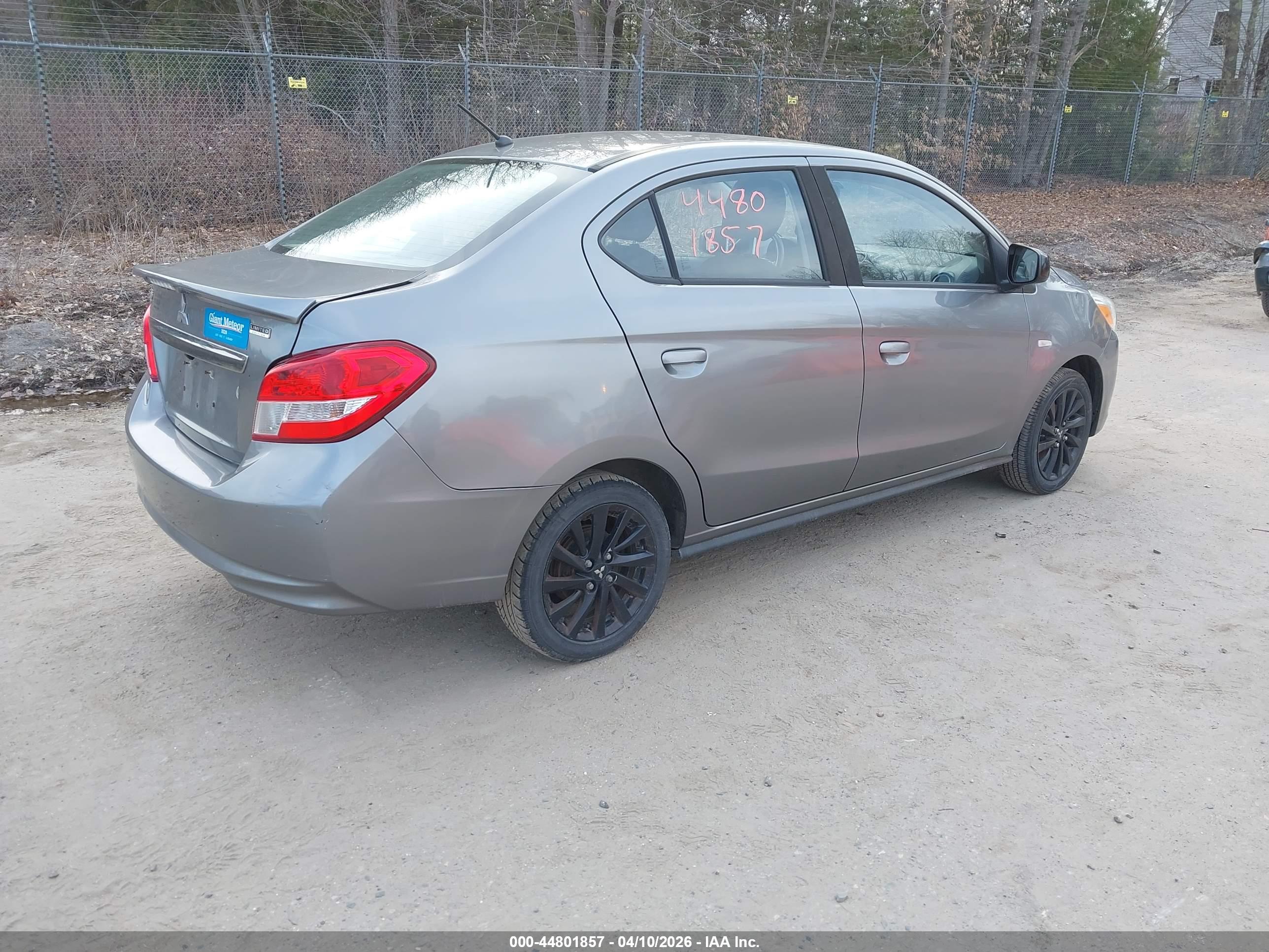 MITSUBISHI MIRAGE image 4