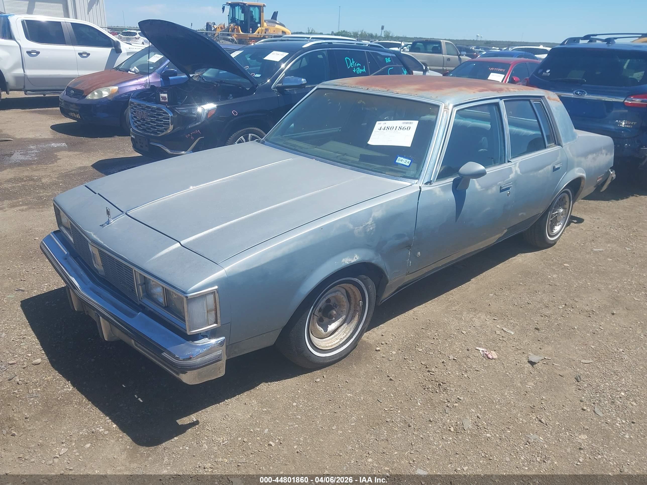OLDSMOBILE CUTLASS image 2
