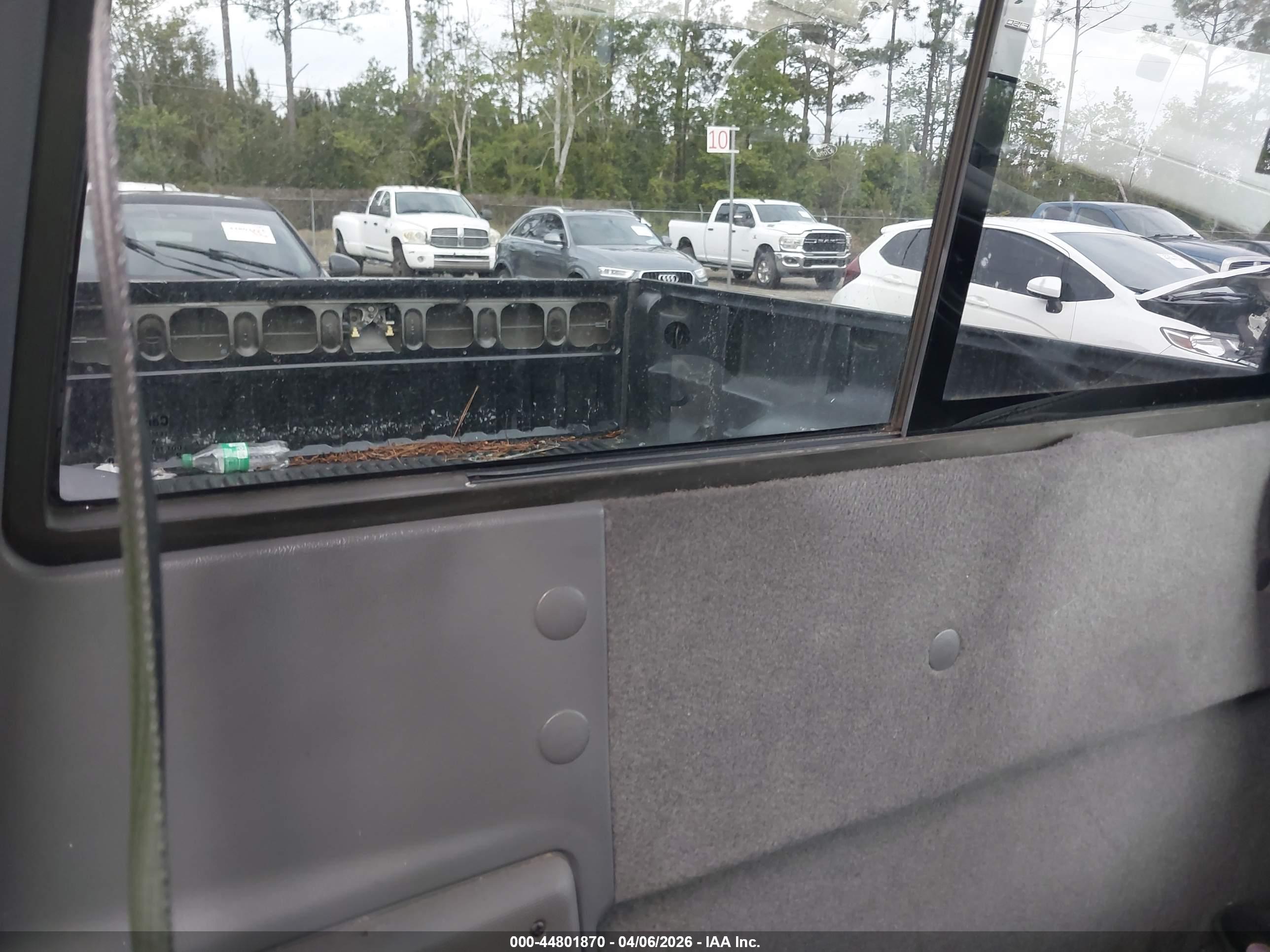 FORD RANGER image 8