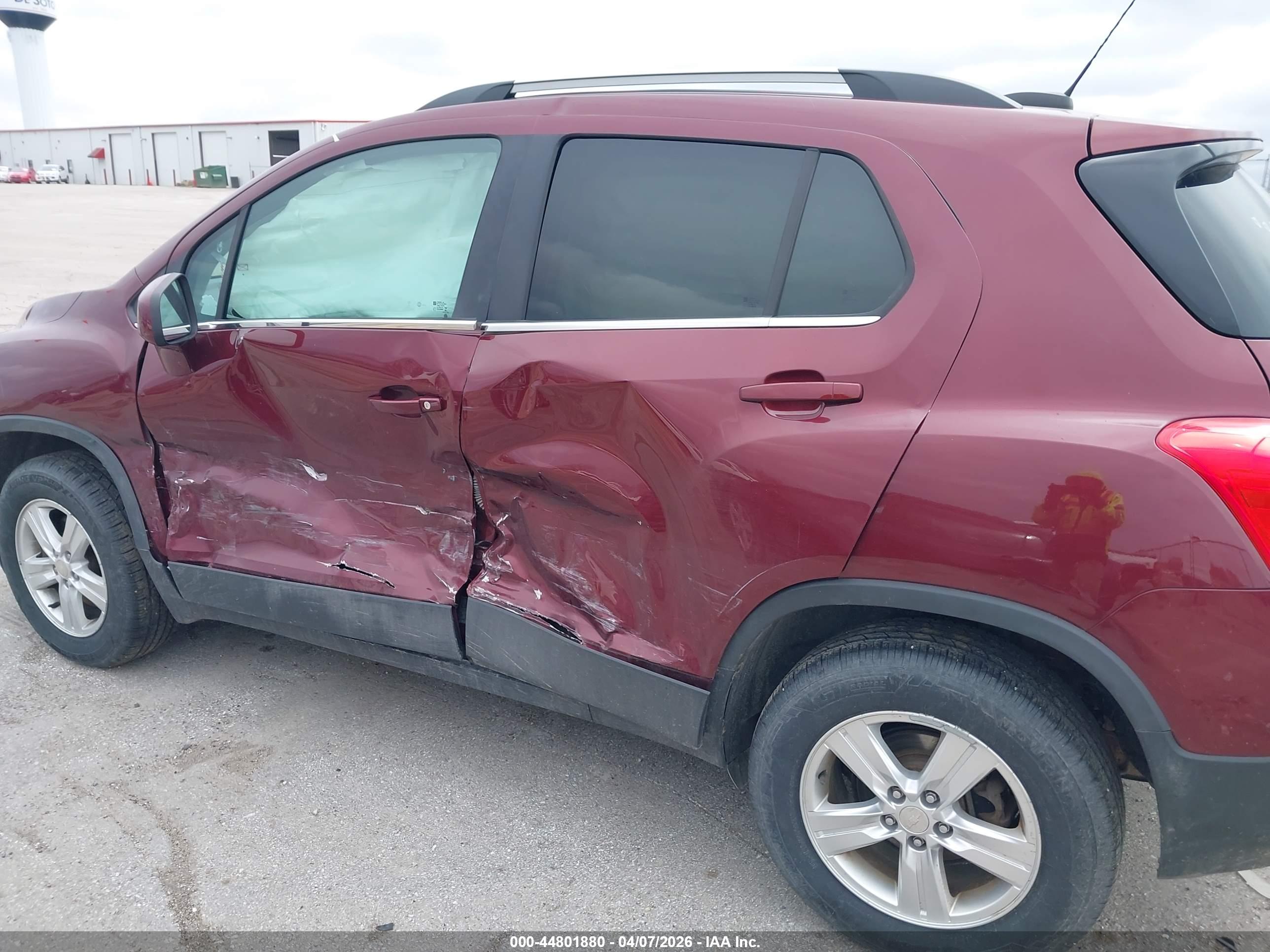 CHEVROLET TRAX image 6