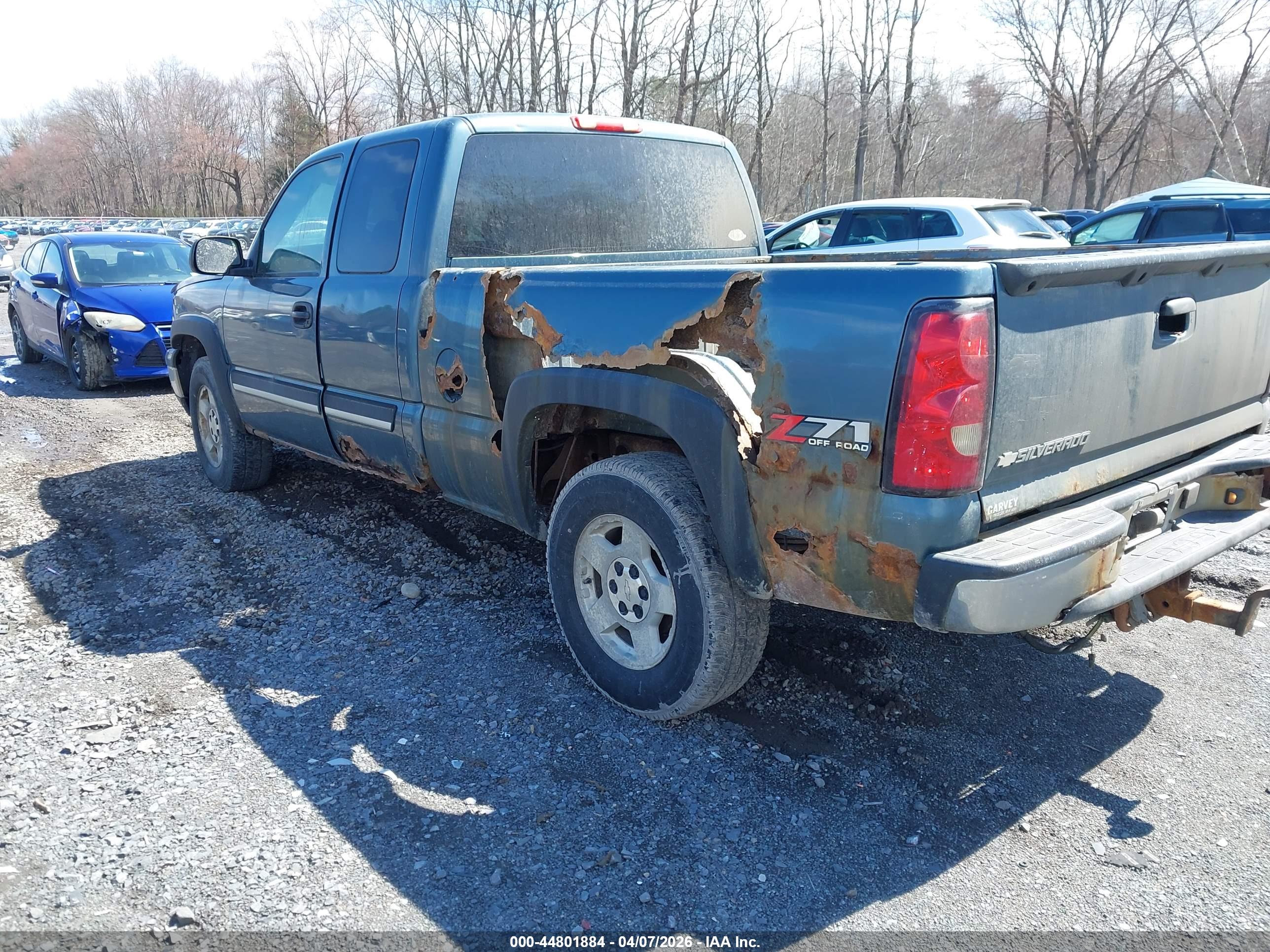CHEVROLET SILVERADO image 3