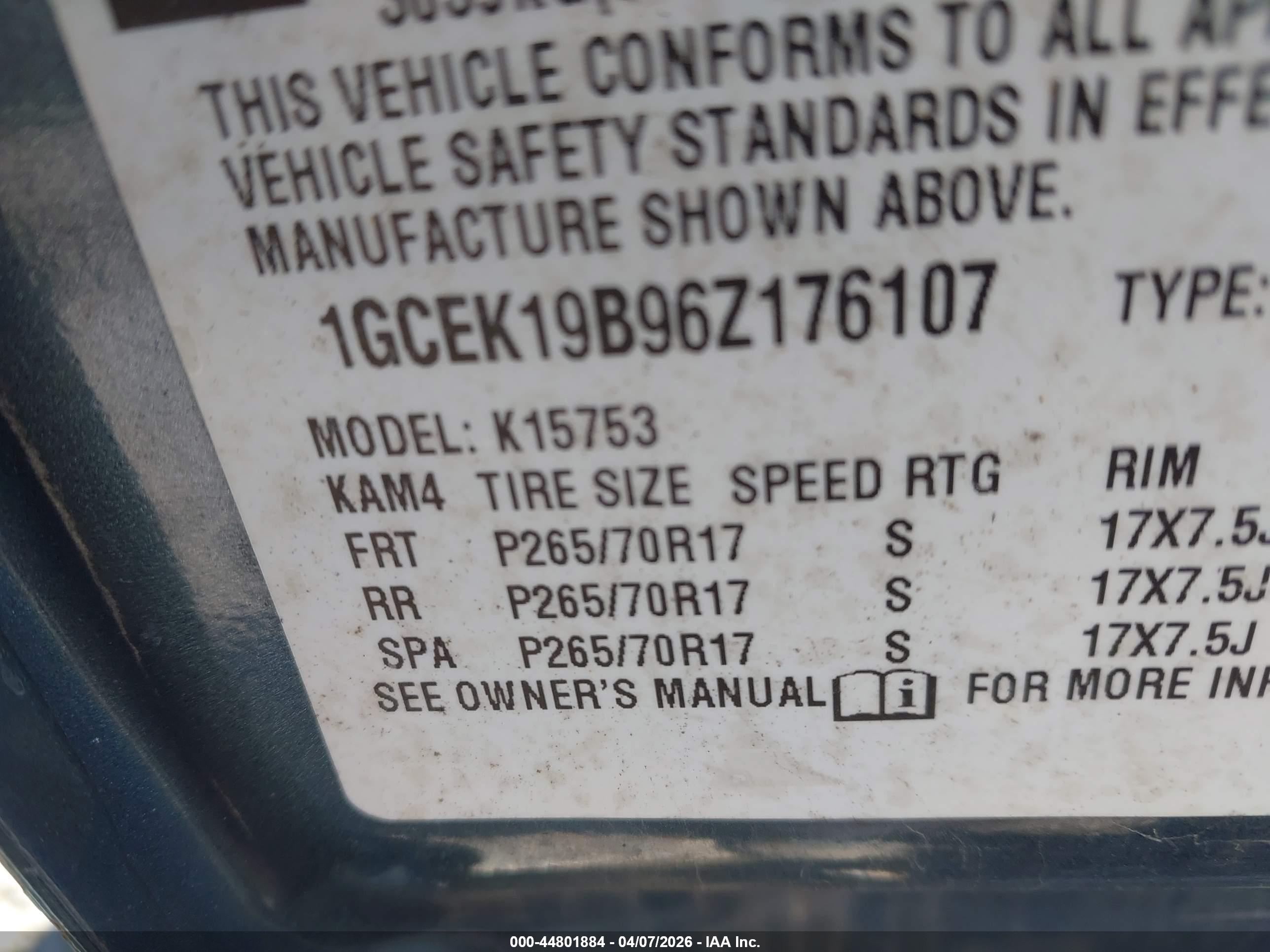 CHEVROLET SILVERADO image 9