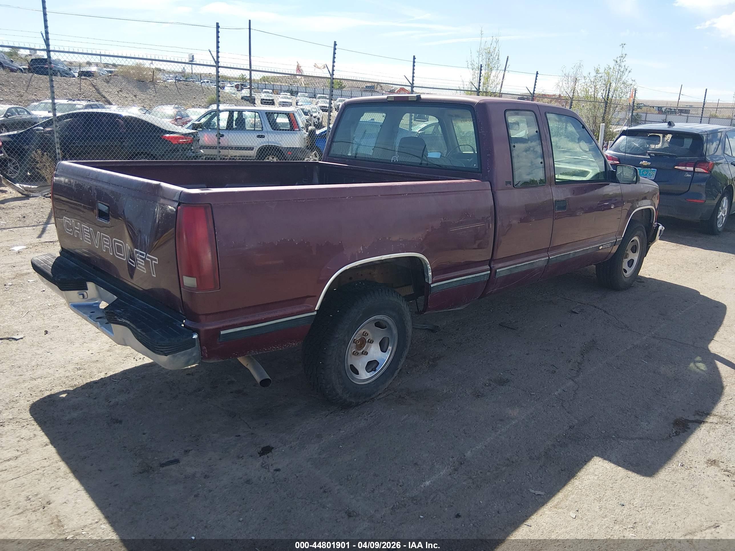 CHEVROLET GMT-400 image 4
