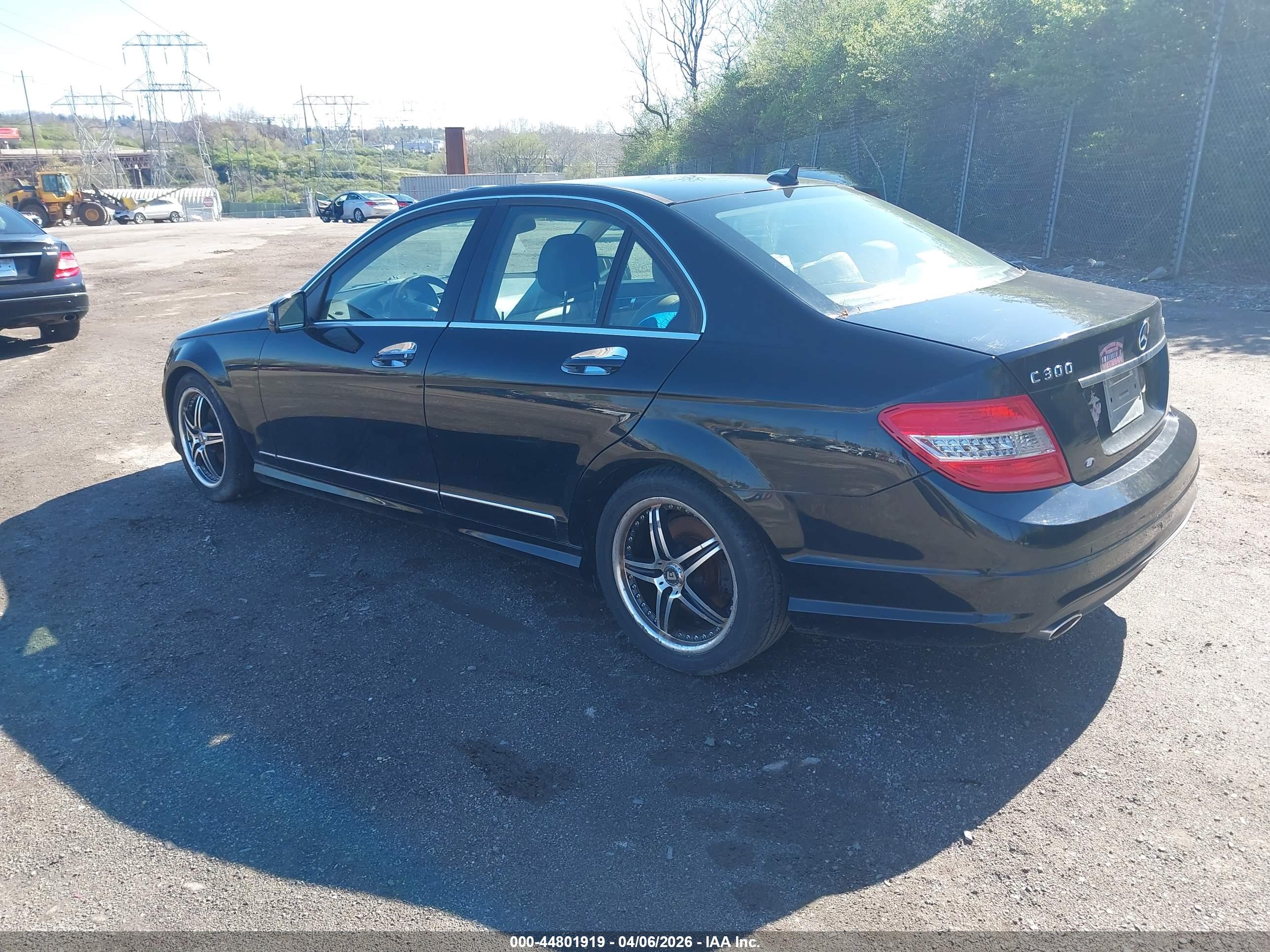 MERCEDES-BENZ C image 3