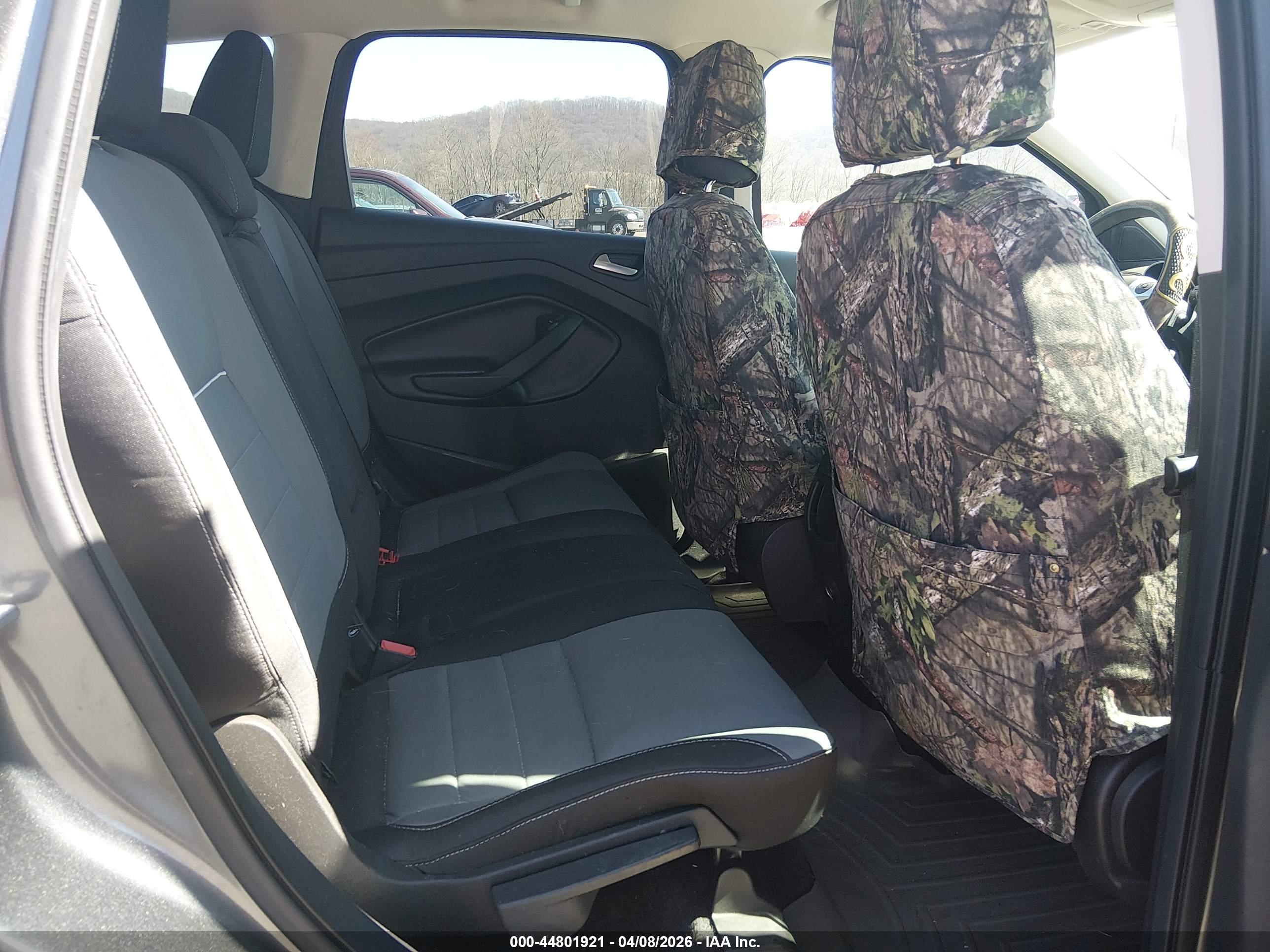 FORD ESCAPE image 8