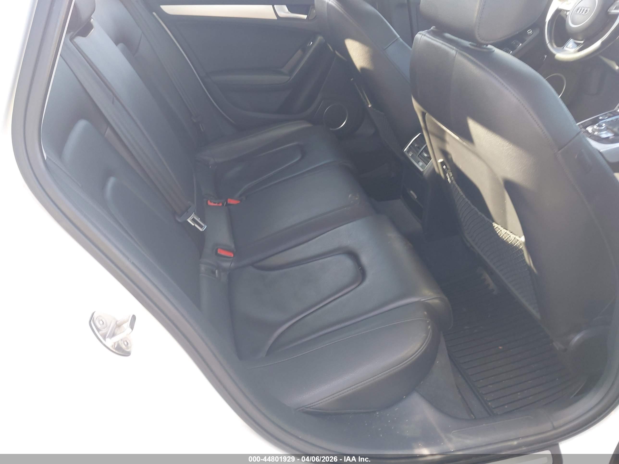 AUDI A4 image 8