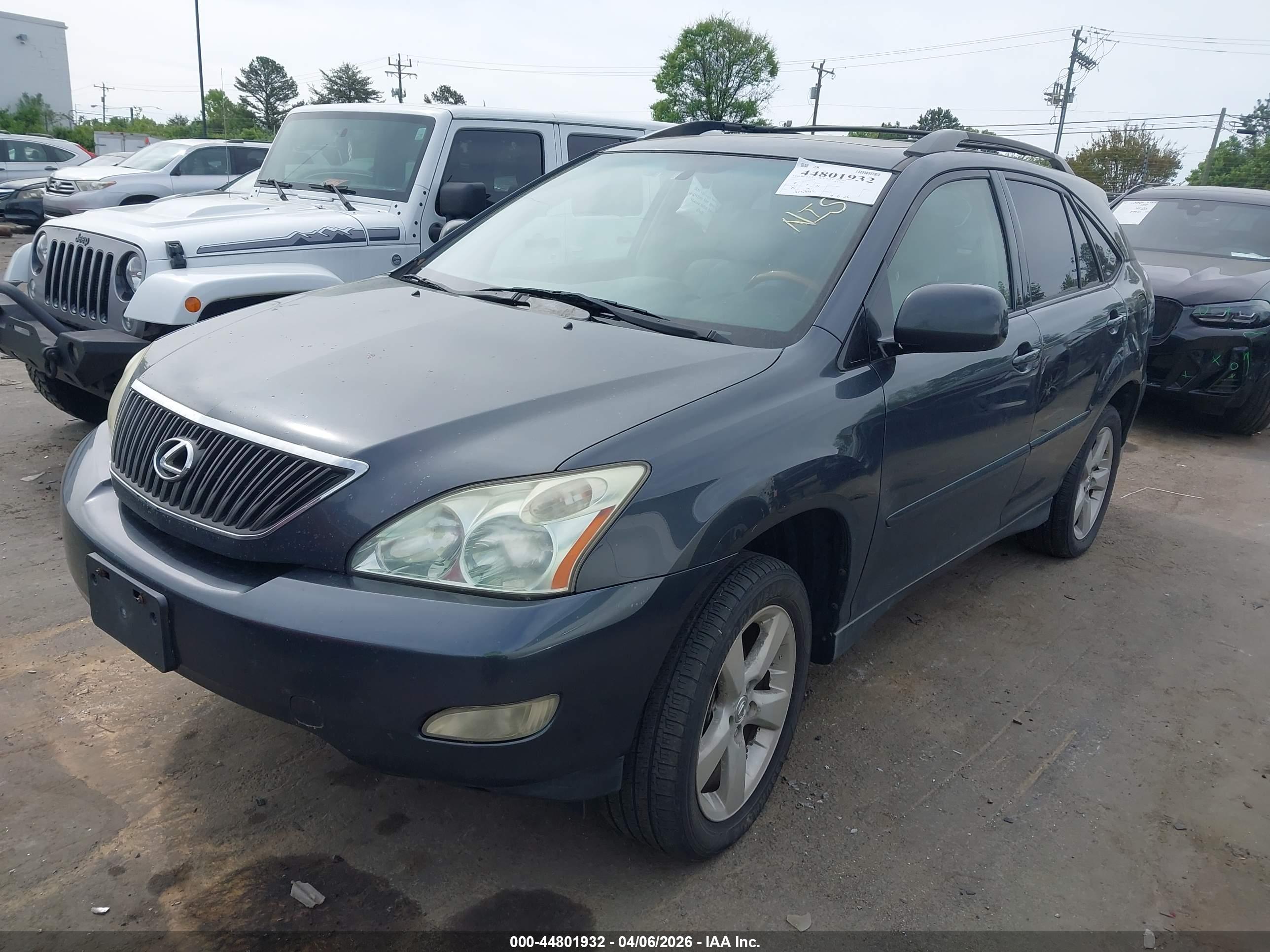 LEXUS RX image 2