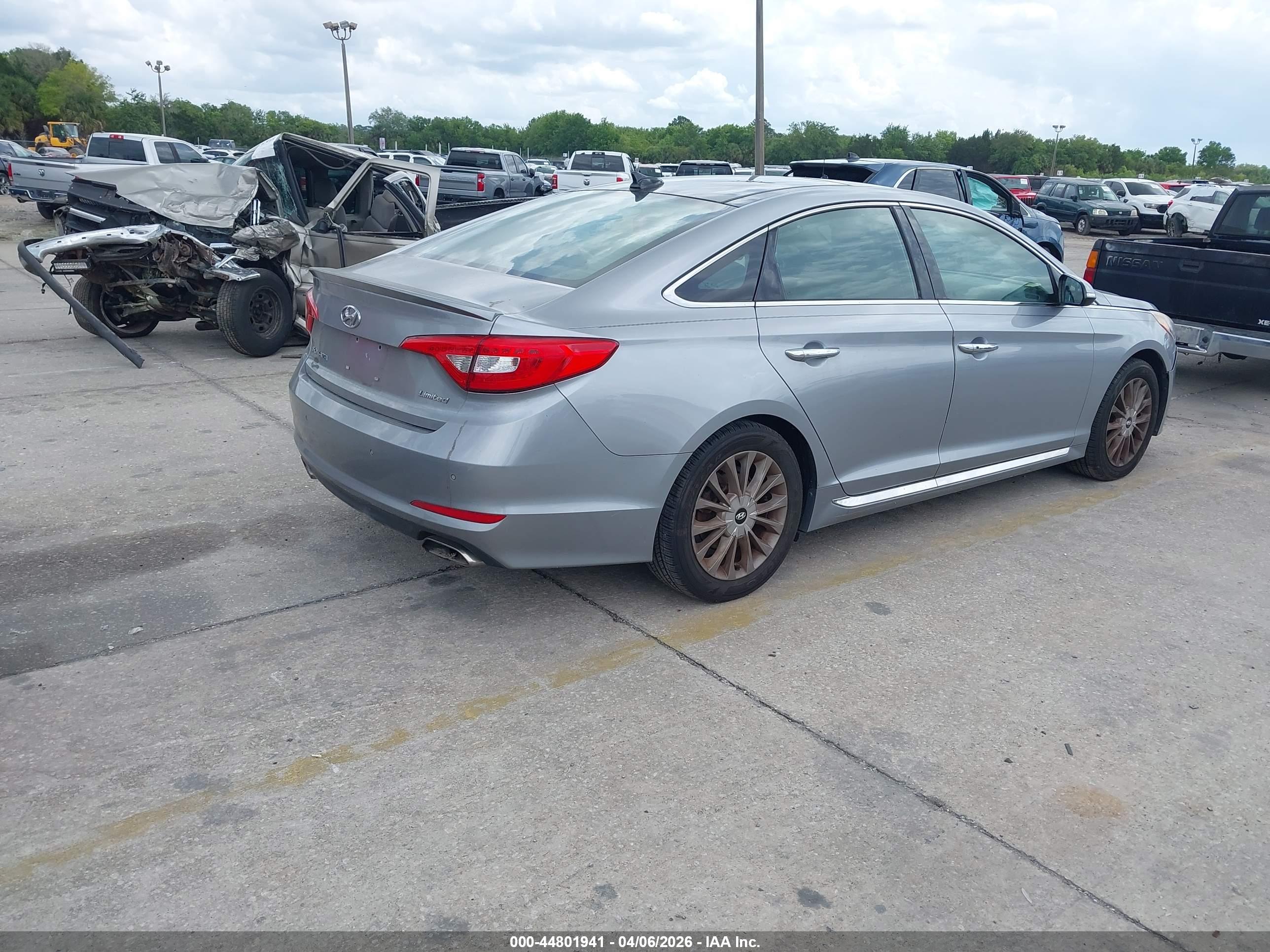 HYUNDAI SONATA image 4