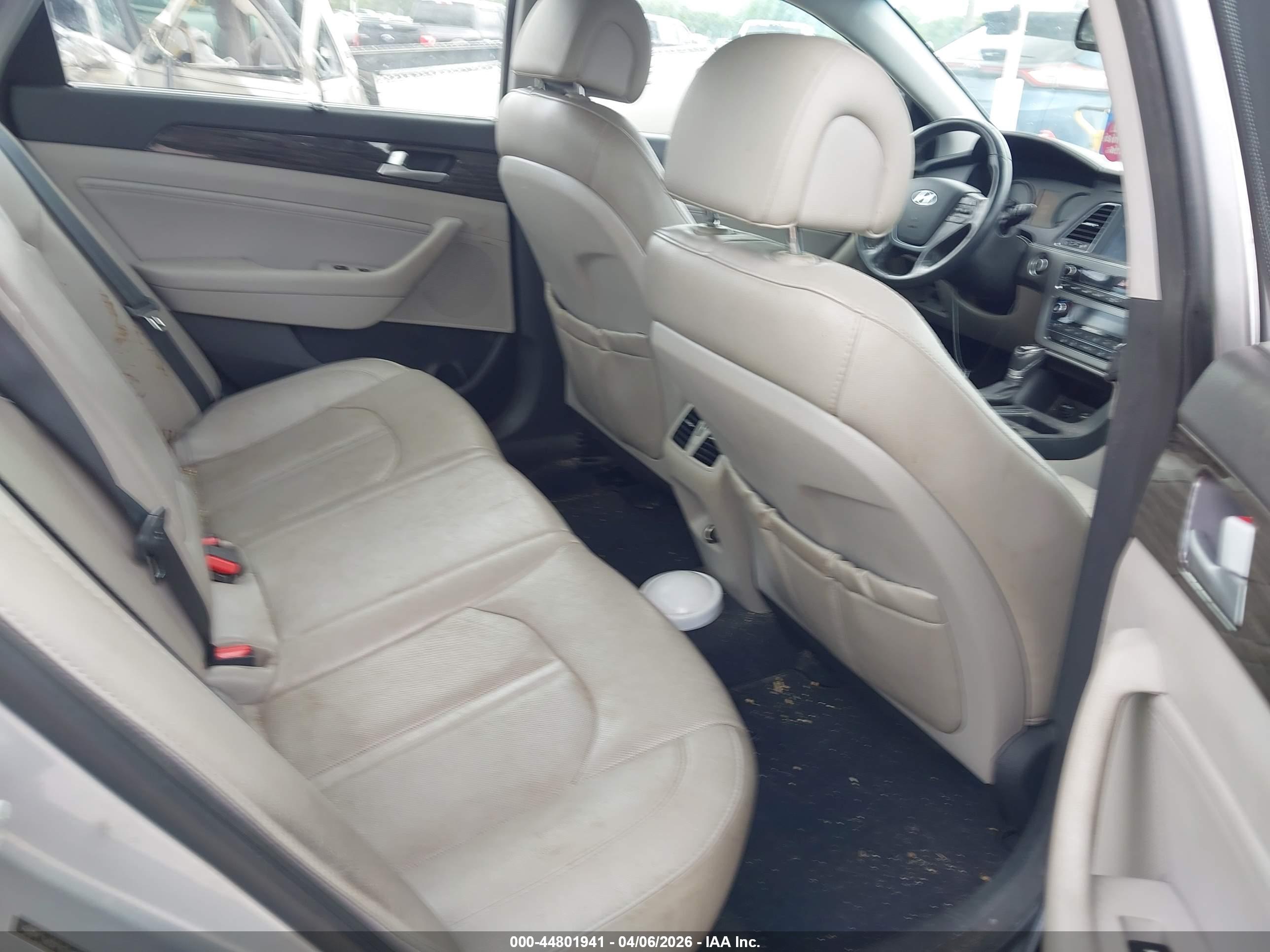 HYUNDAI SONATA image 8
