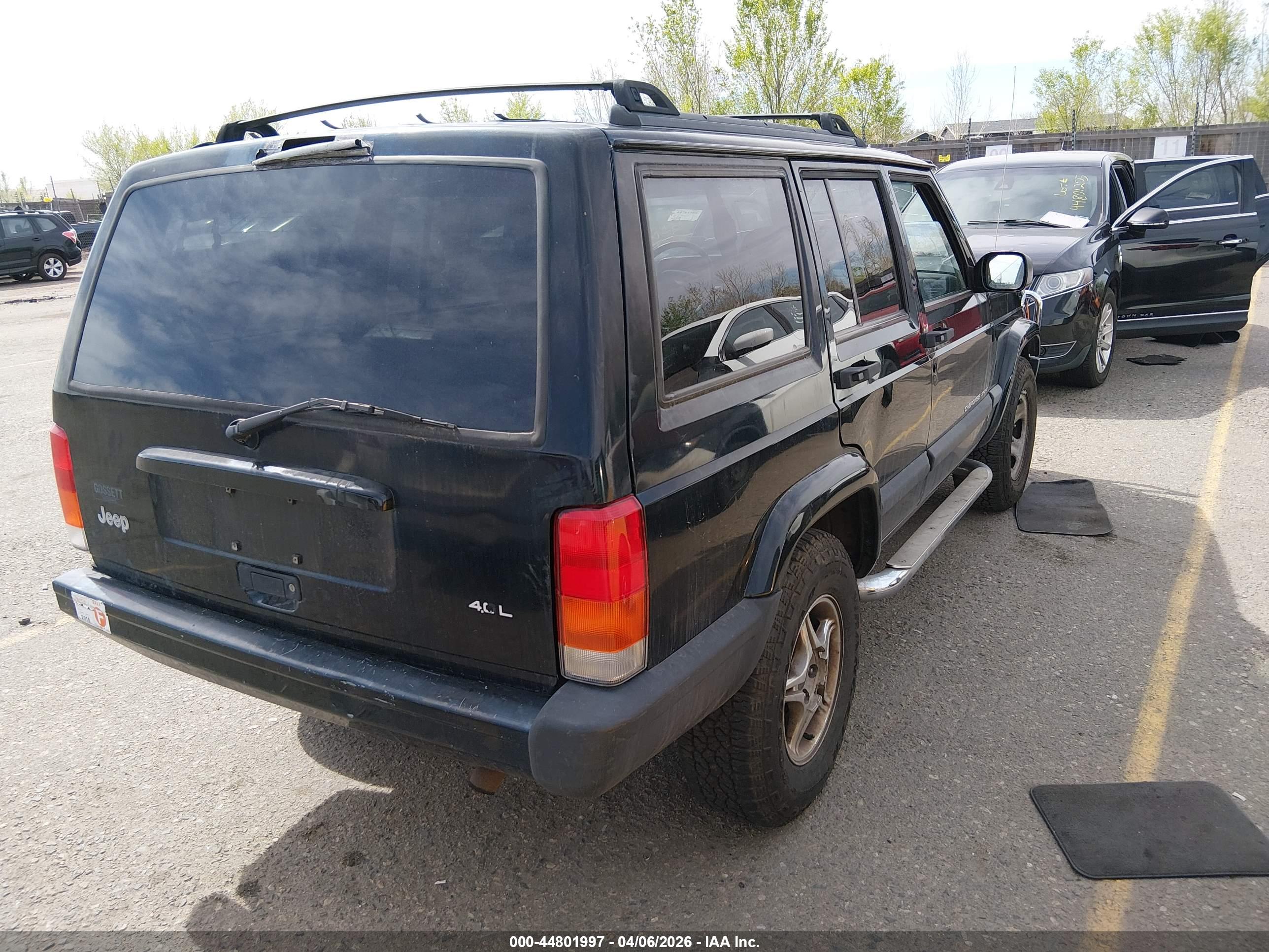 JEEP CHEROKEE image 4