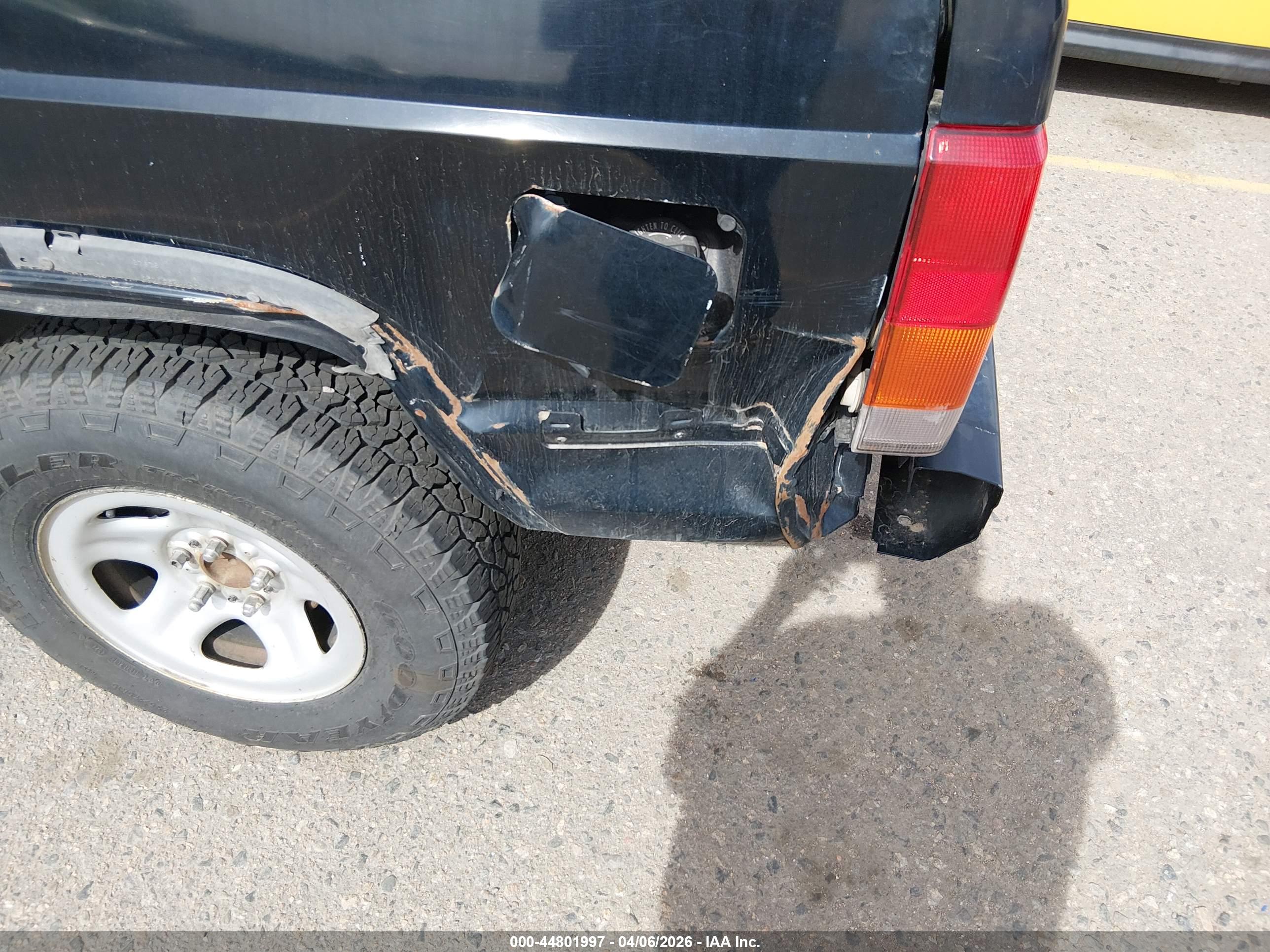 JEEP CHEROKEE image 6