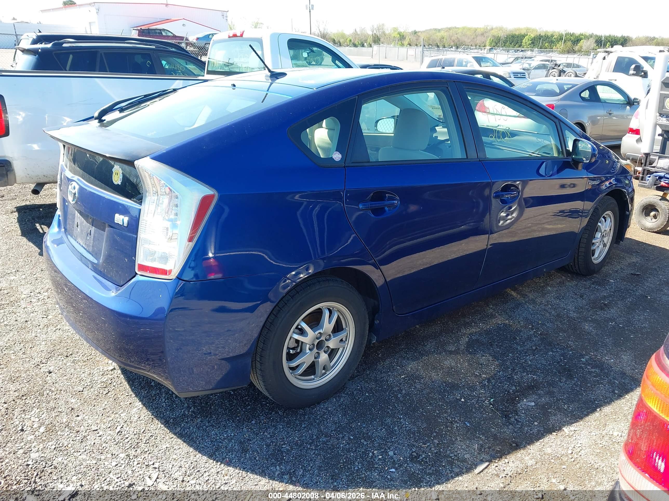 TOYOTA PRIUS image 4
