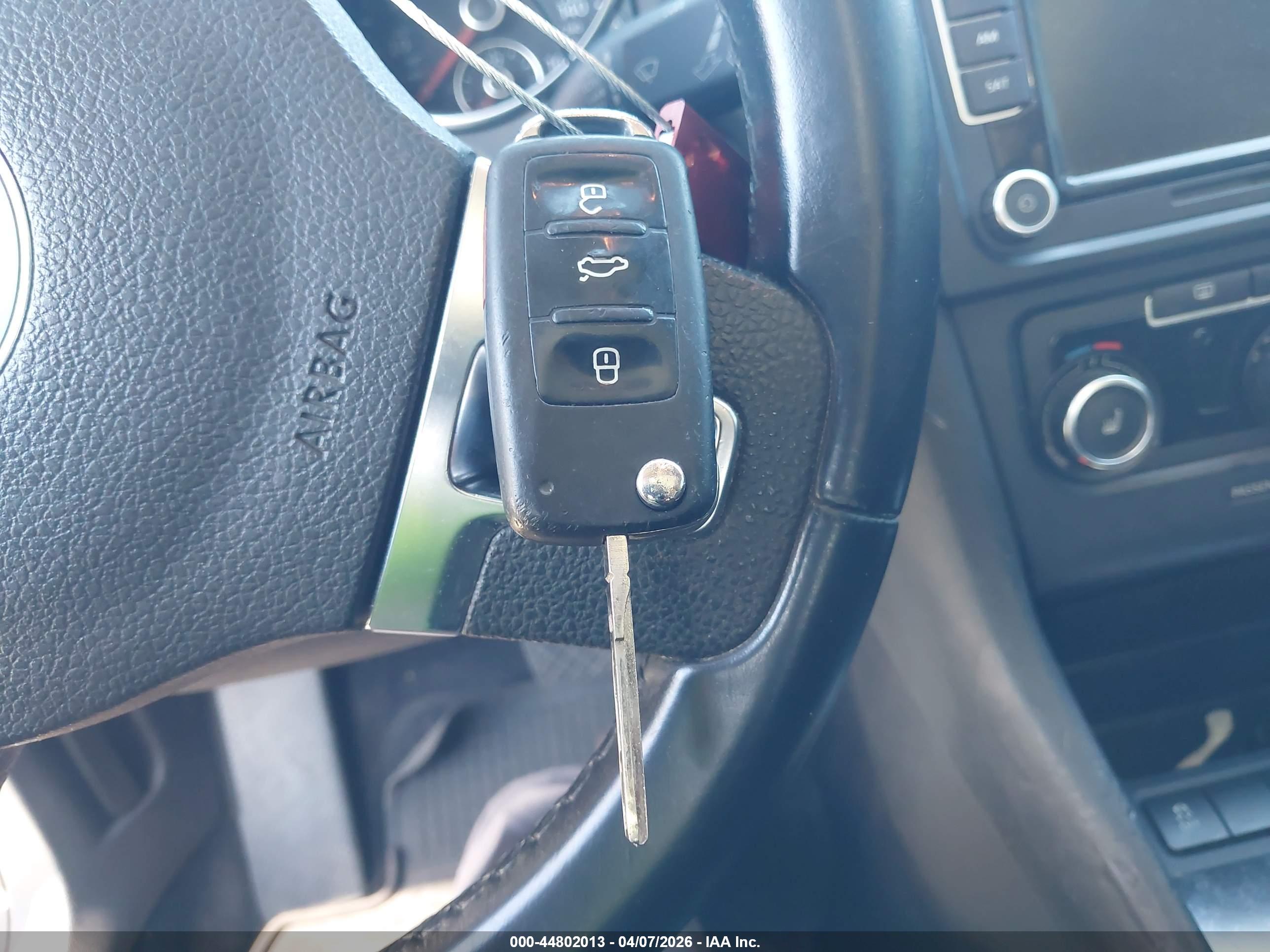 VOLKSWAGEN JETTA image 11
