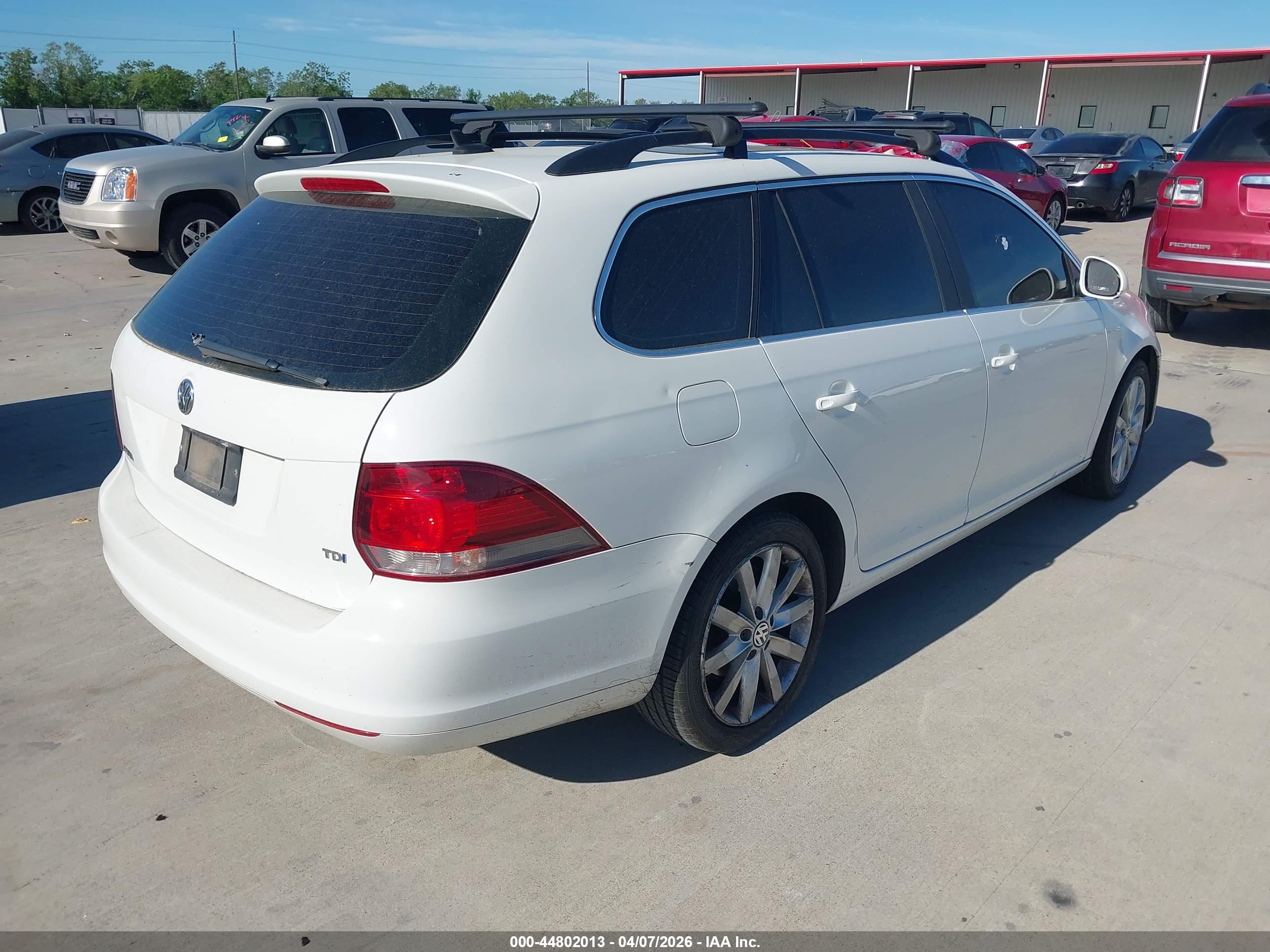 VOLKSWAGEN JETTA image 4