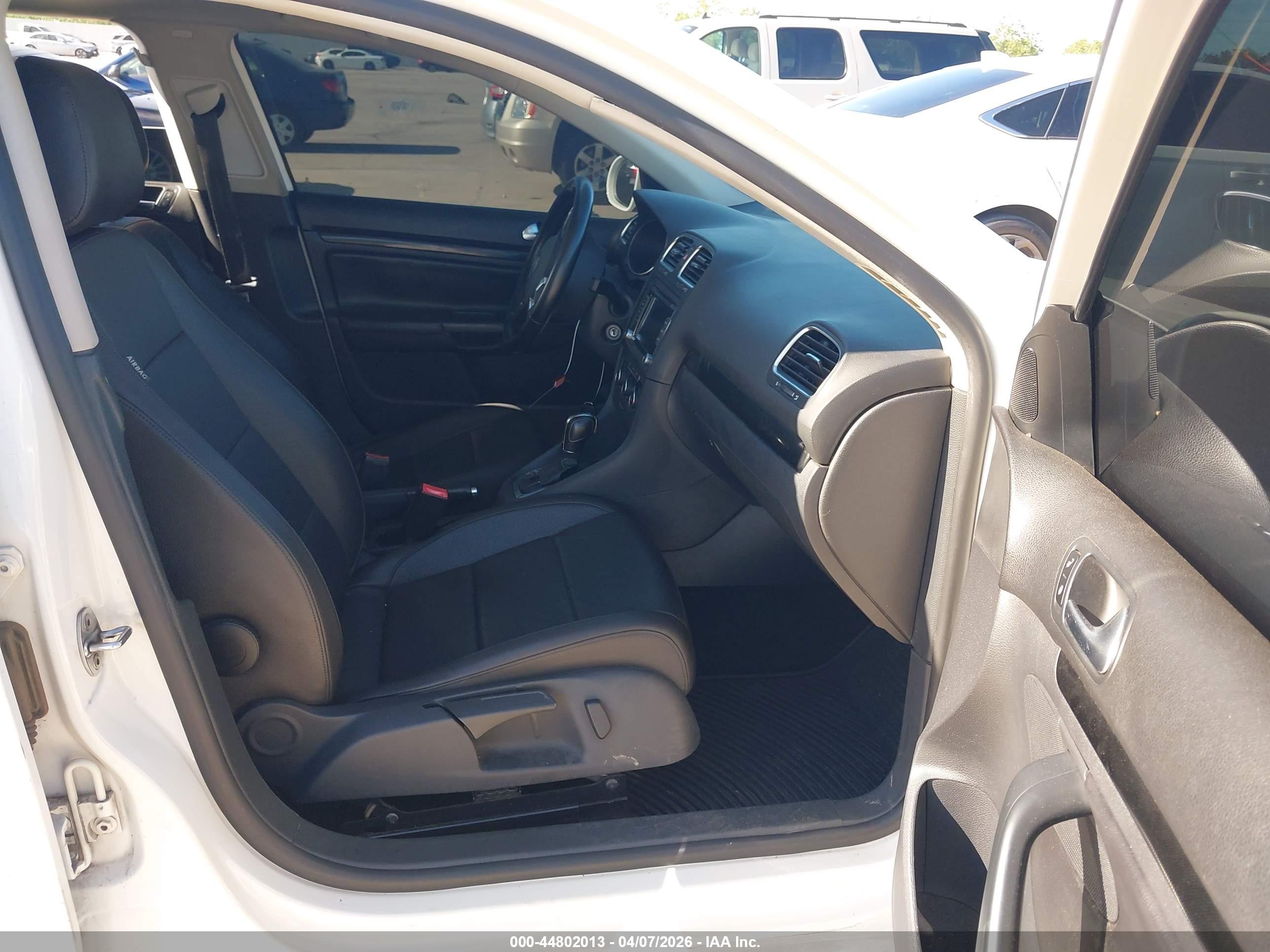 VOLKSWAGEN JETTA image 5