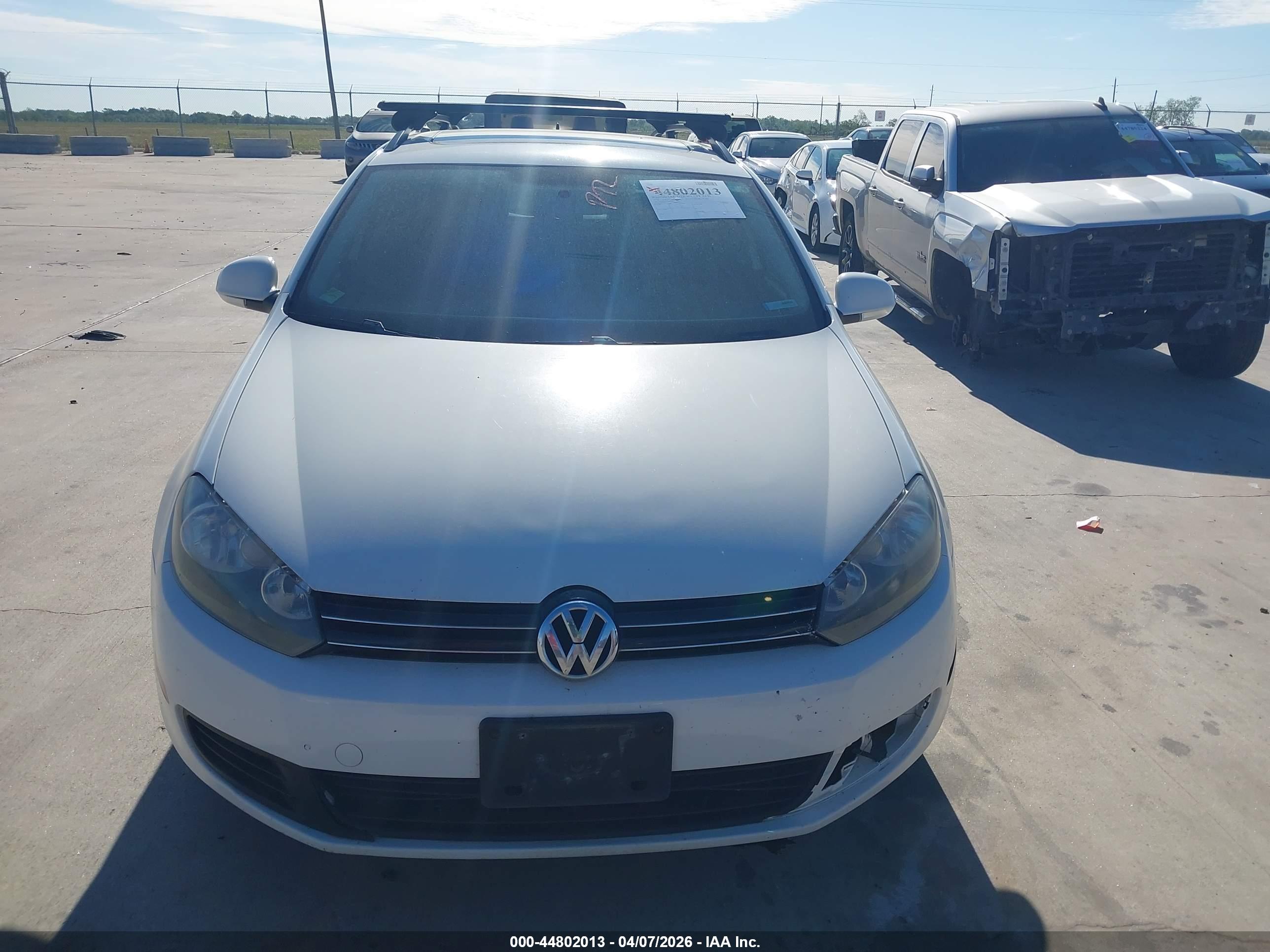 VOLKSWAGEN JETTA image 6