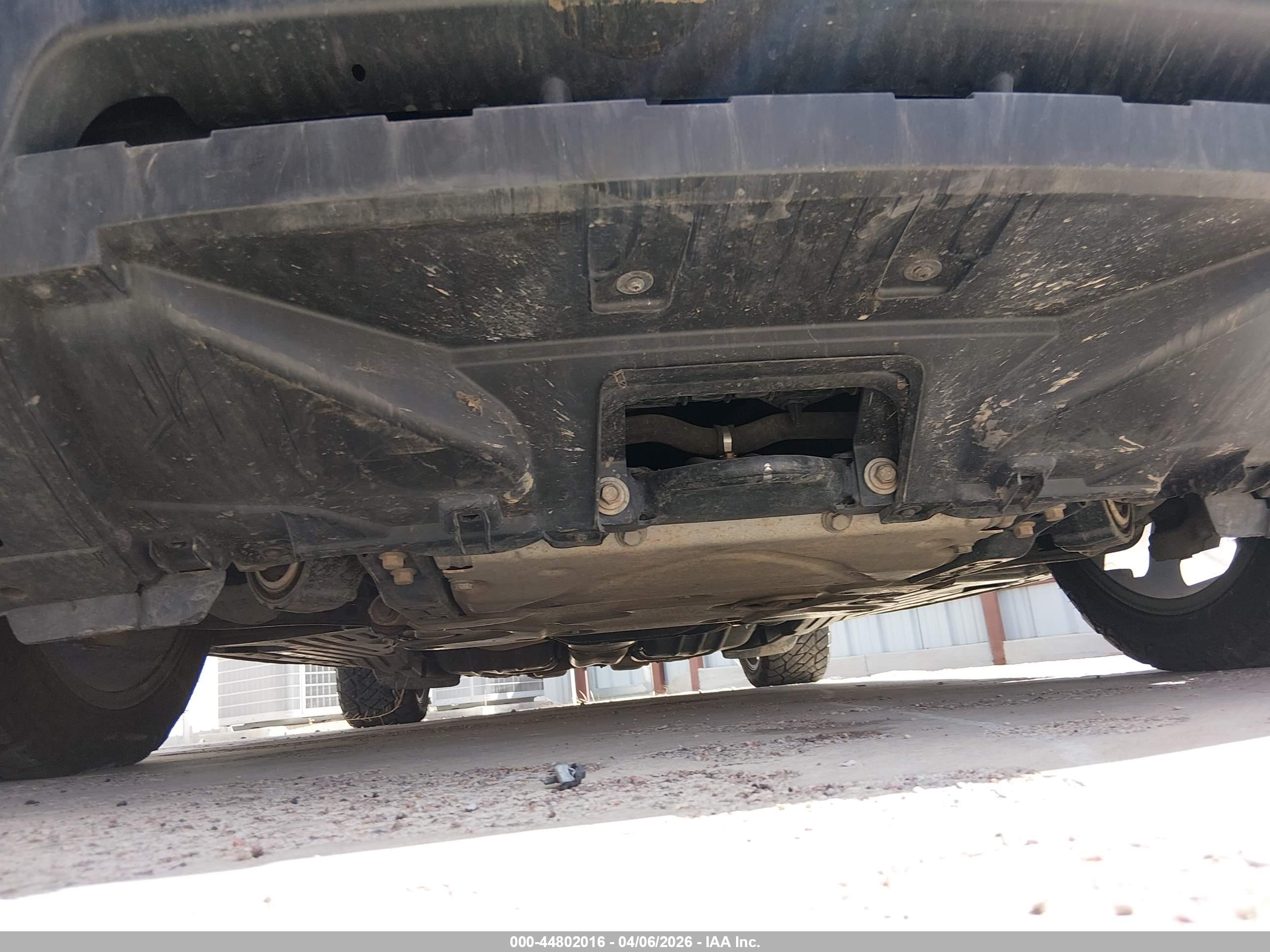 LAND ROVER image 6