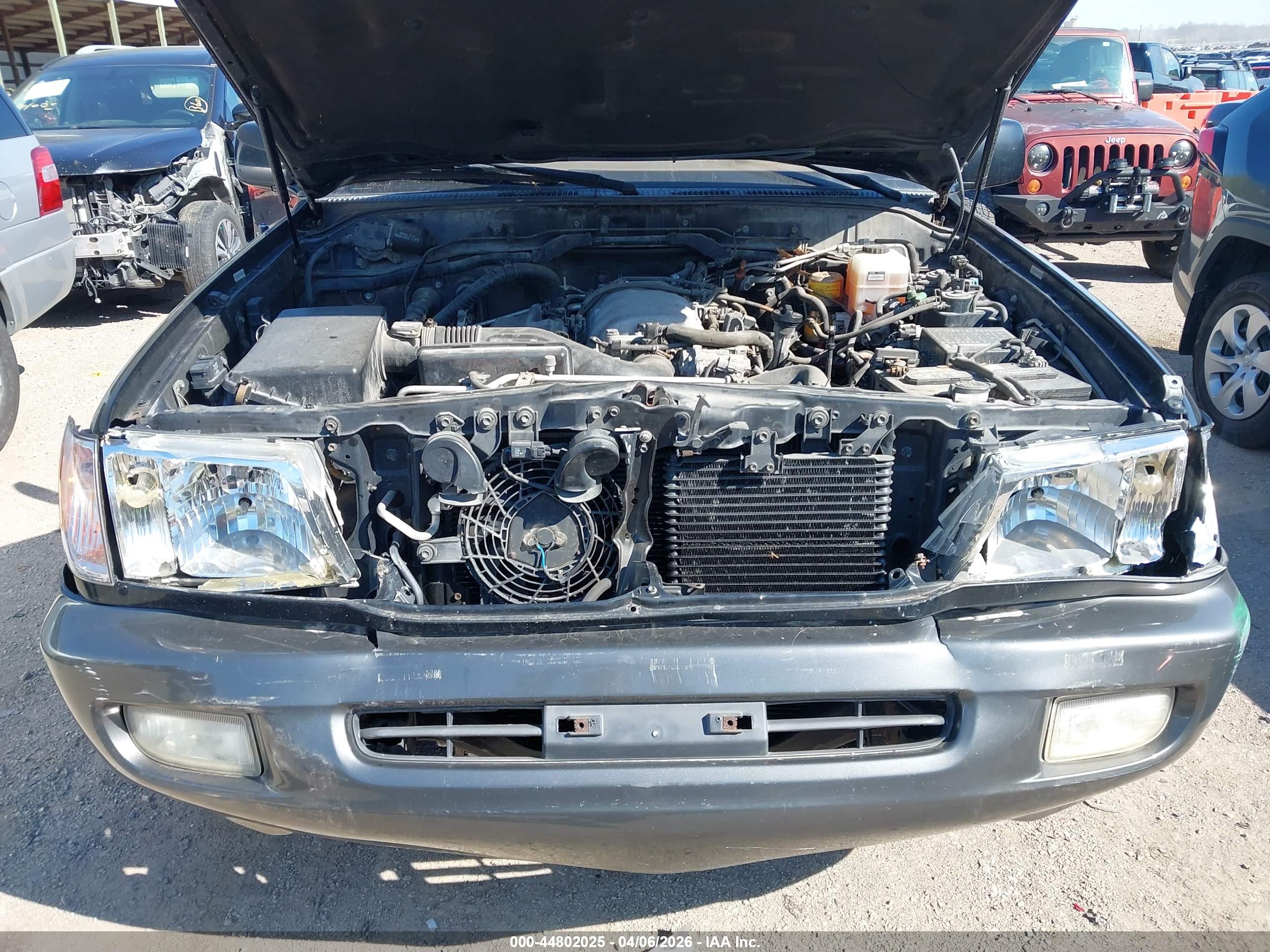 TOYOTA LAND image 10