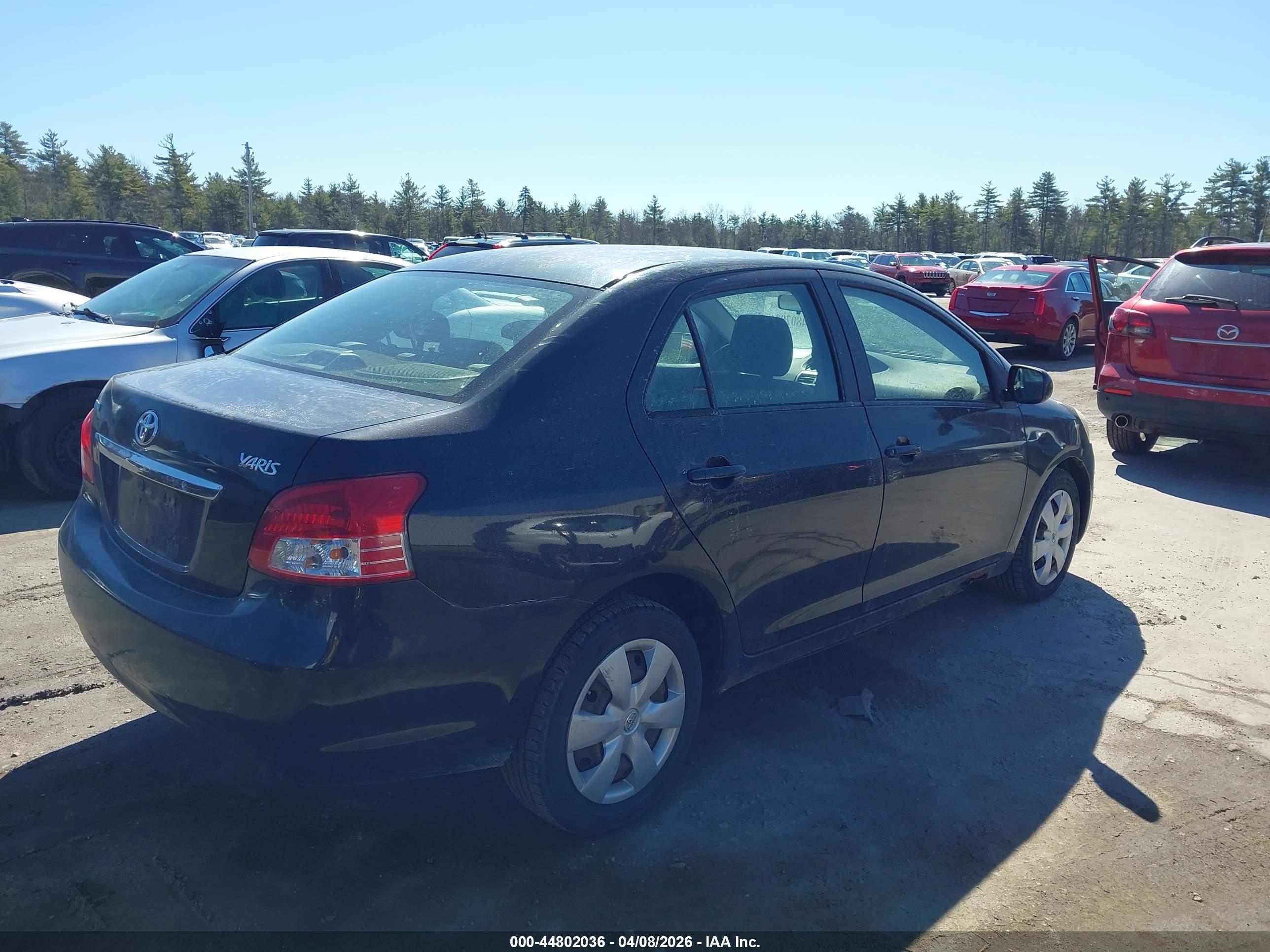 TOYOTA YARIS image 4