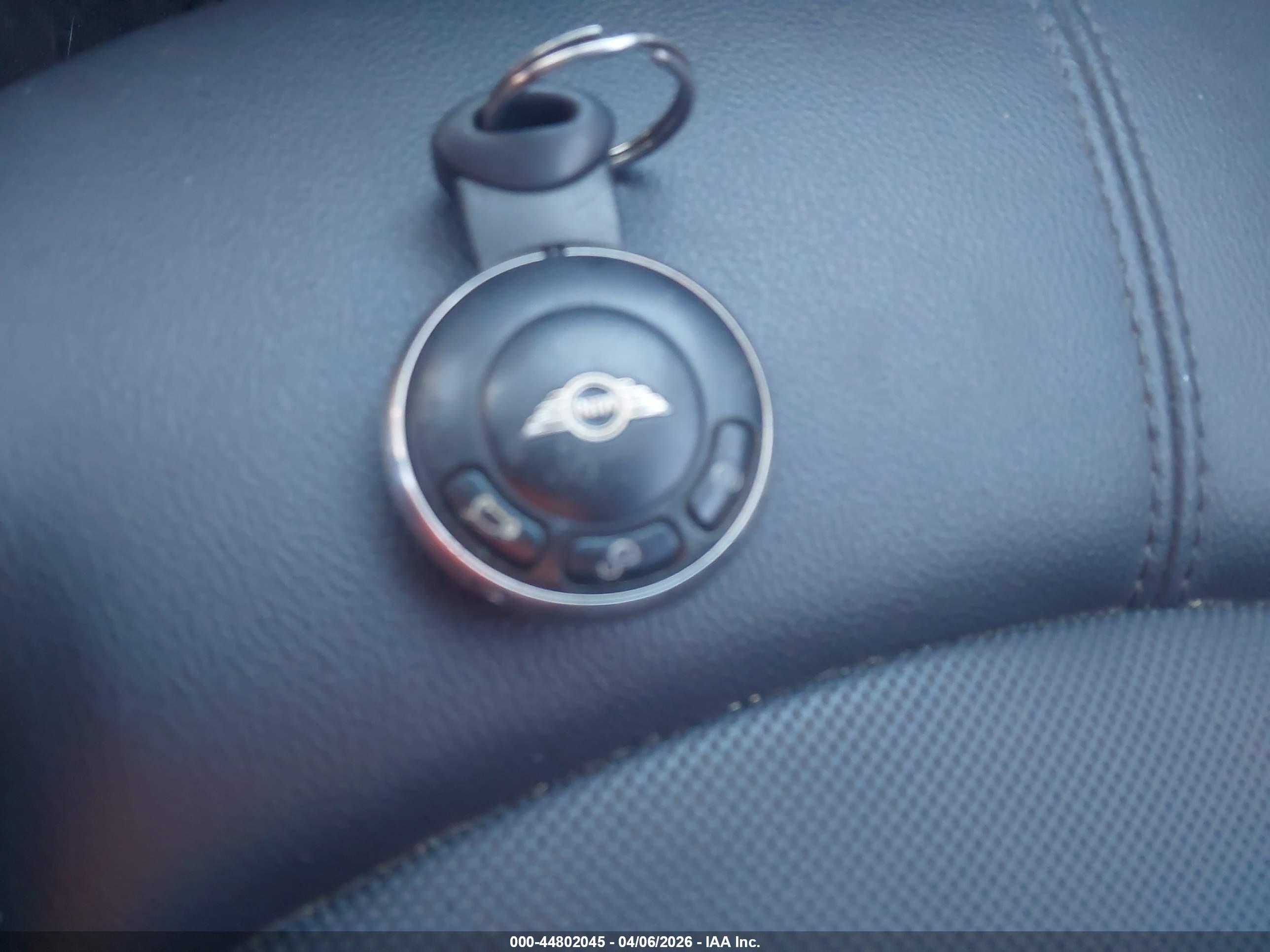MINI COUNTRYMAN image 11