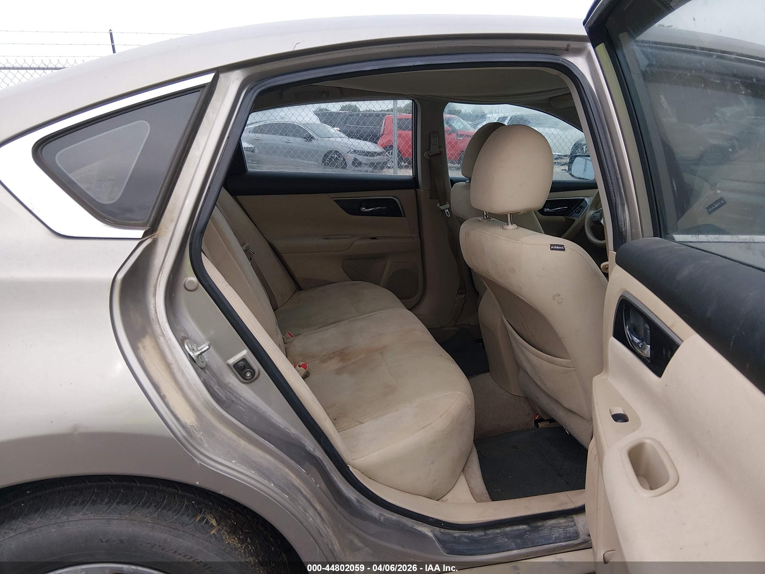 NISSAN ALTIMA image 8