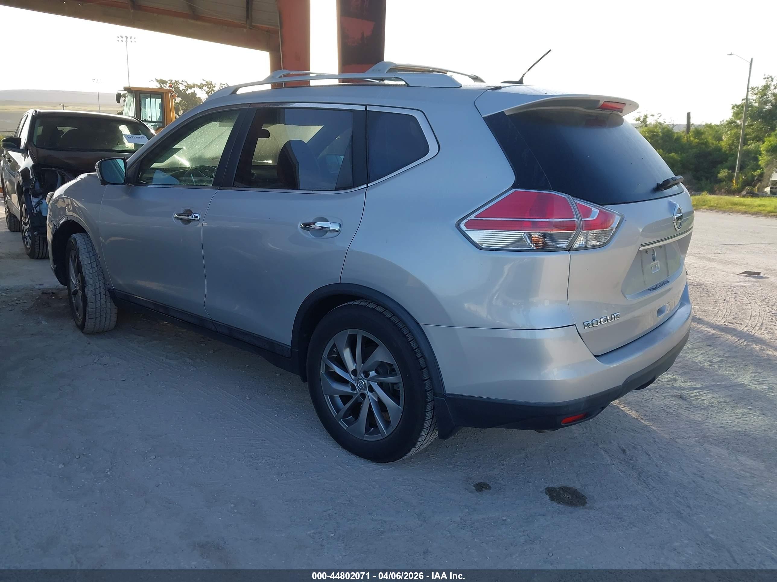 NISSAN ROGUE image 3