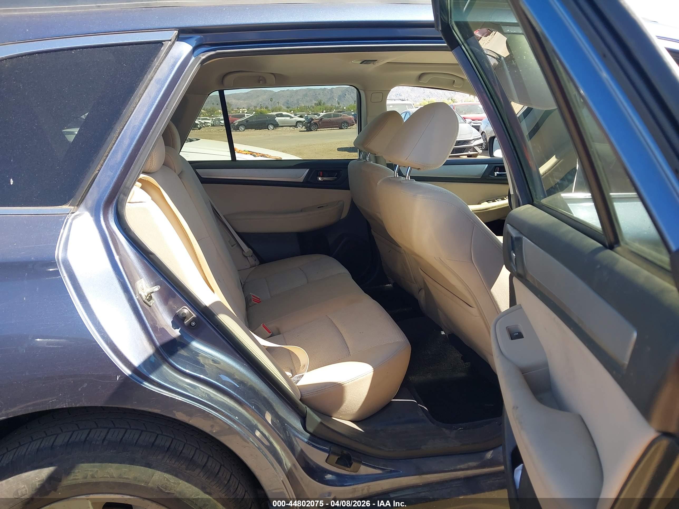 SUBARU OUTBACK image 8