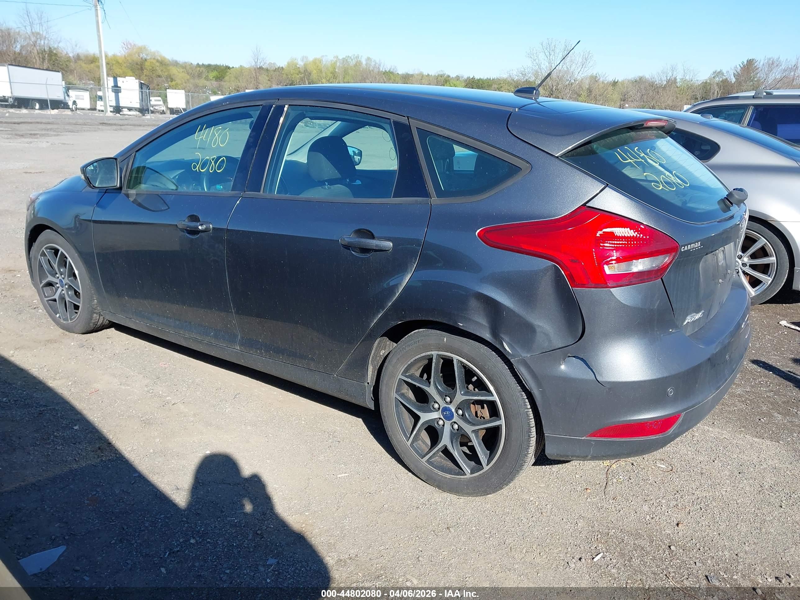 FORD FOCUS image 3