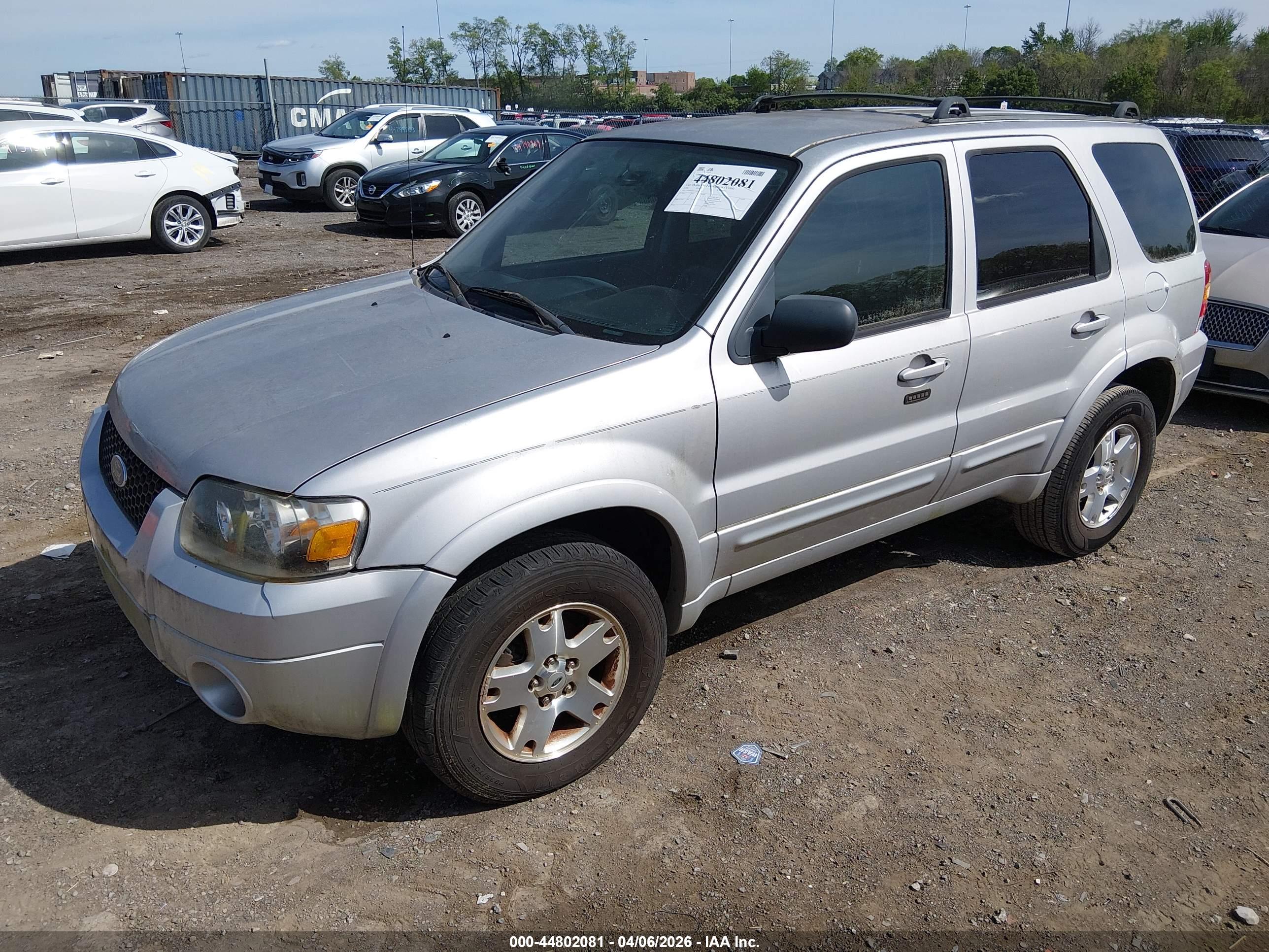 FORD ESCAPE image 2