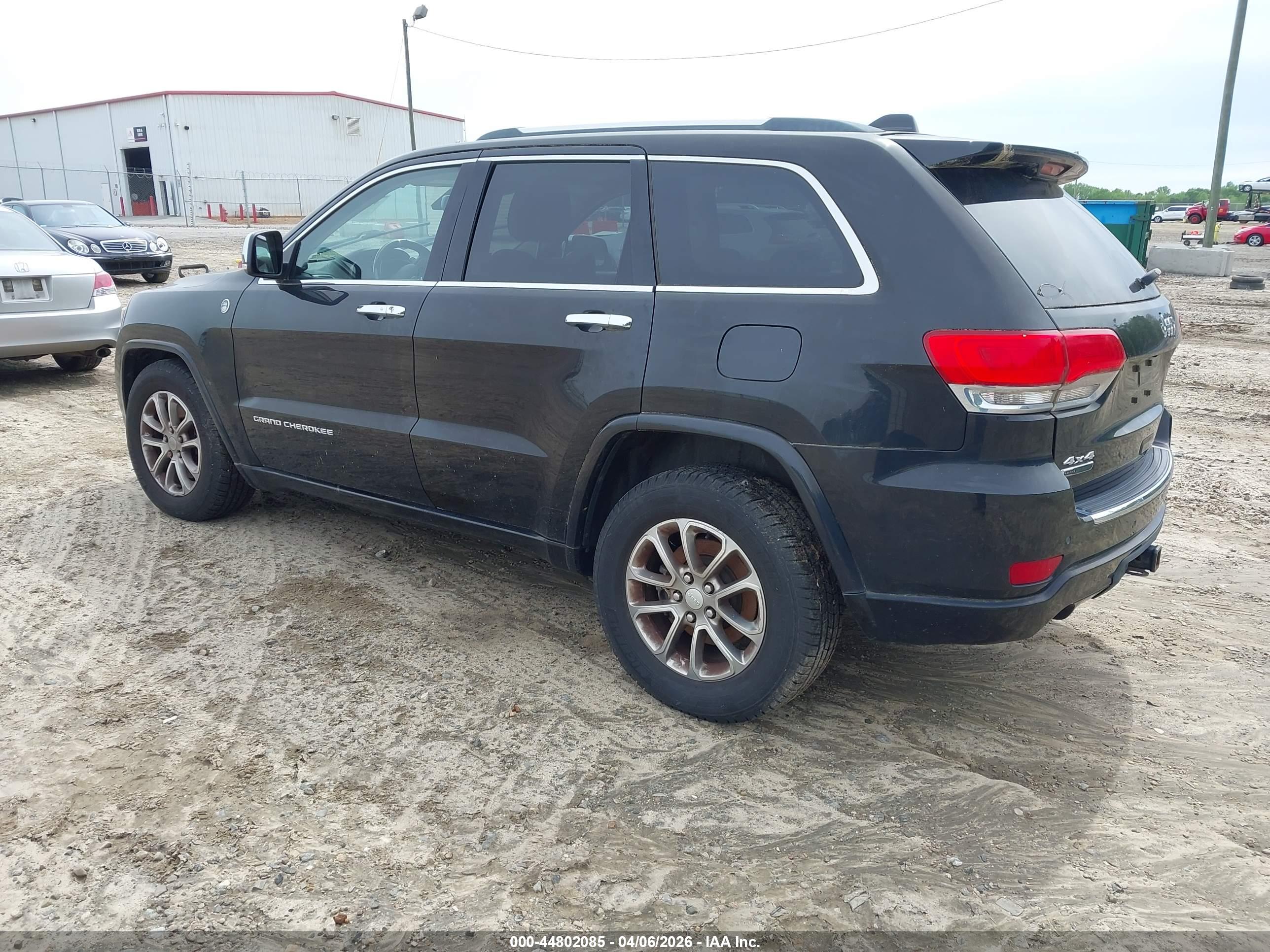 JEEP GRAND image 3