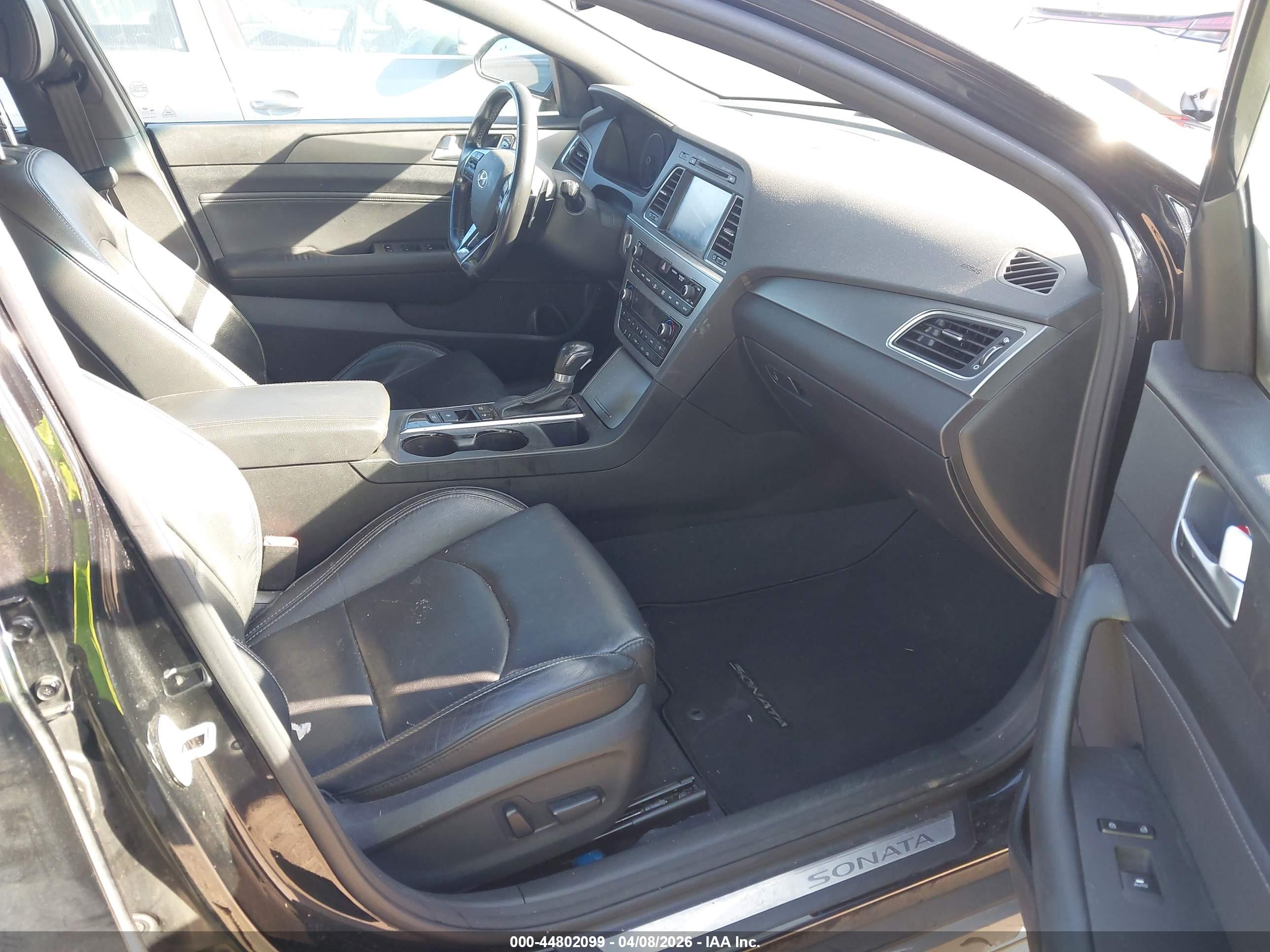 HYUNDAI SONATA image 5