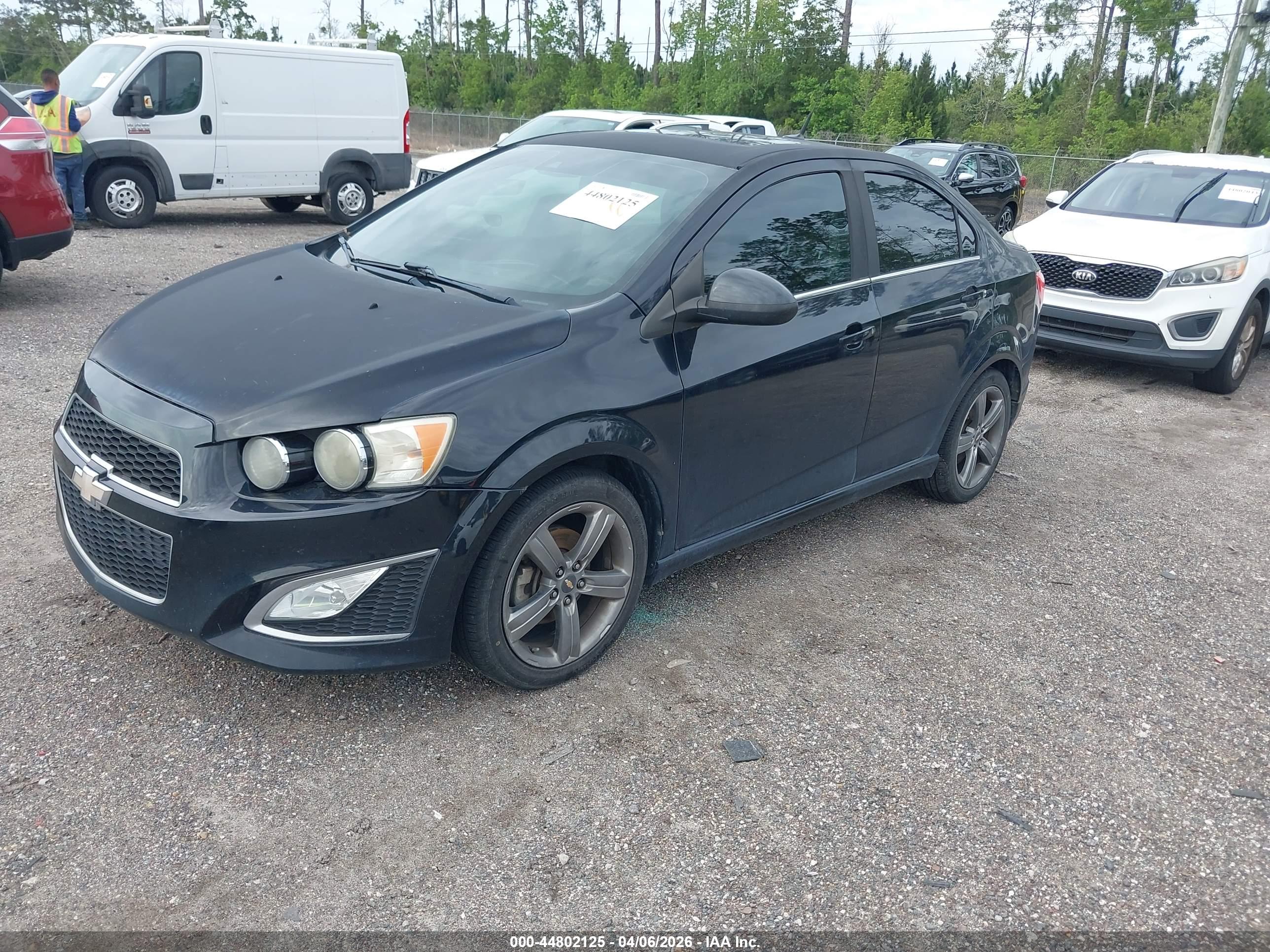 CHEVROLET SONIC image 2