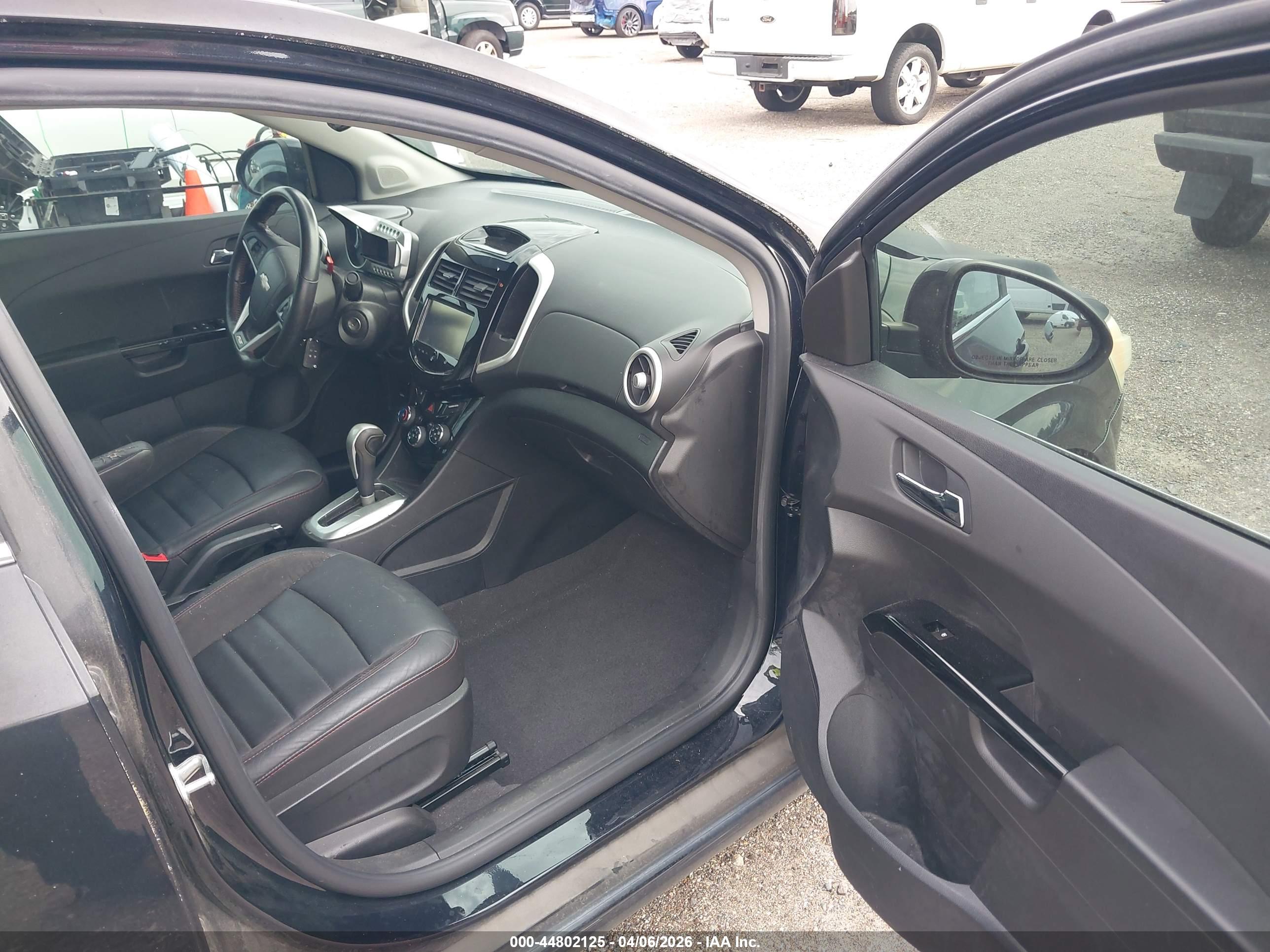 CHEVROLET SONIC image 5