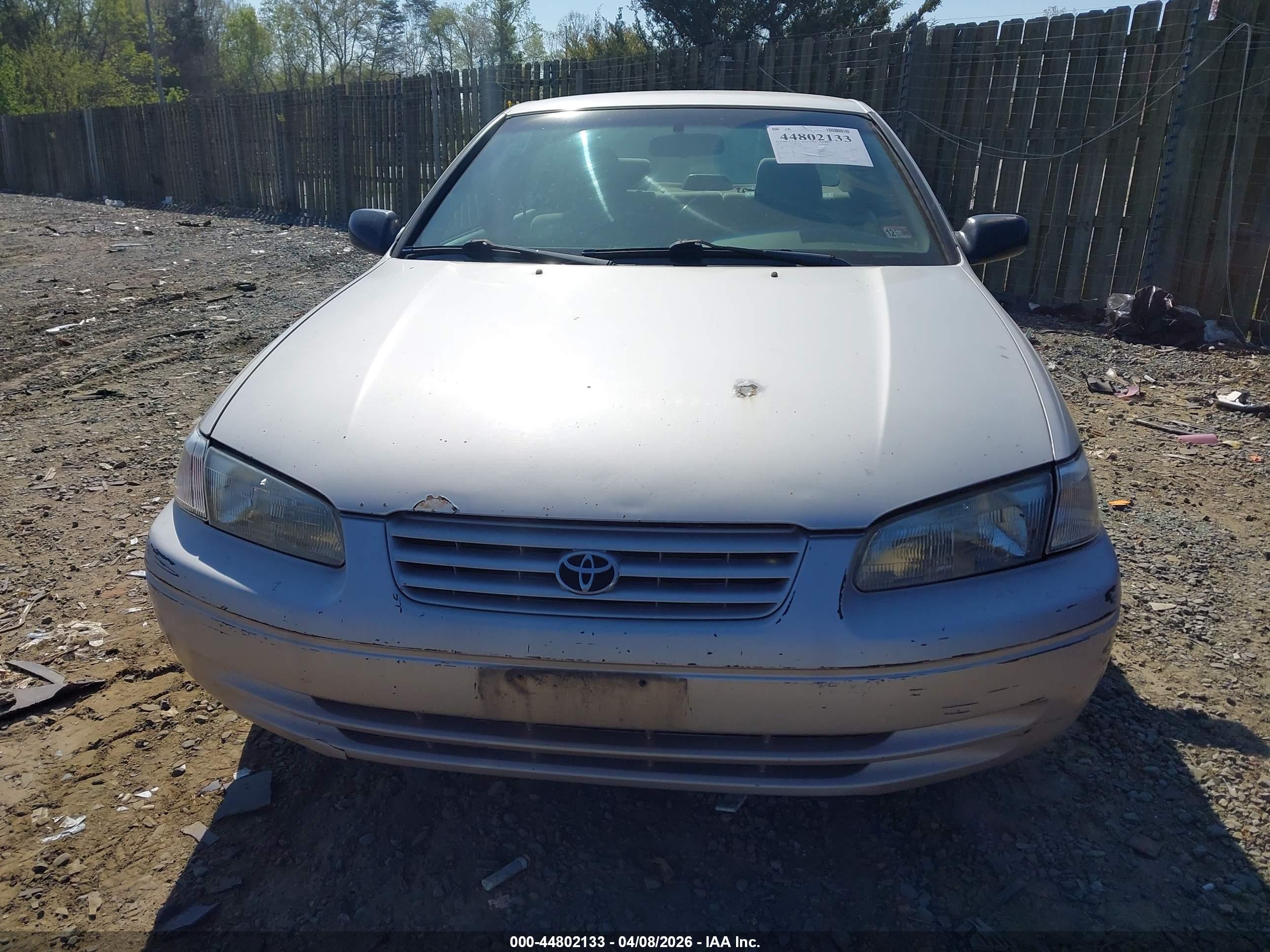 TOYOTA CAMRY image 6