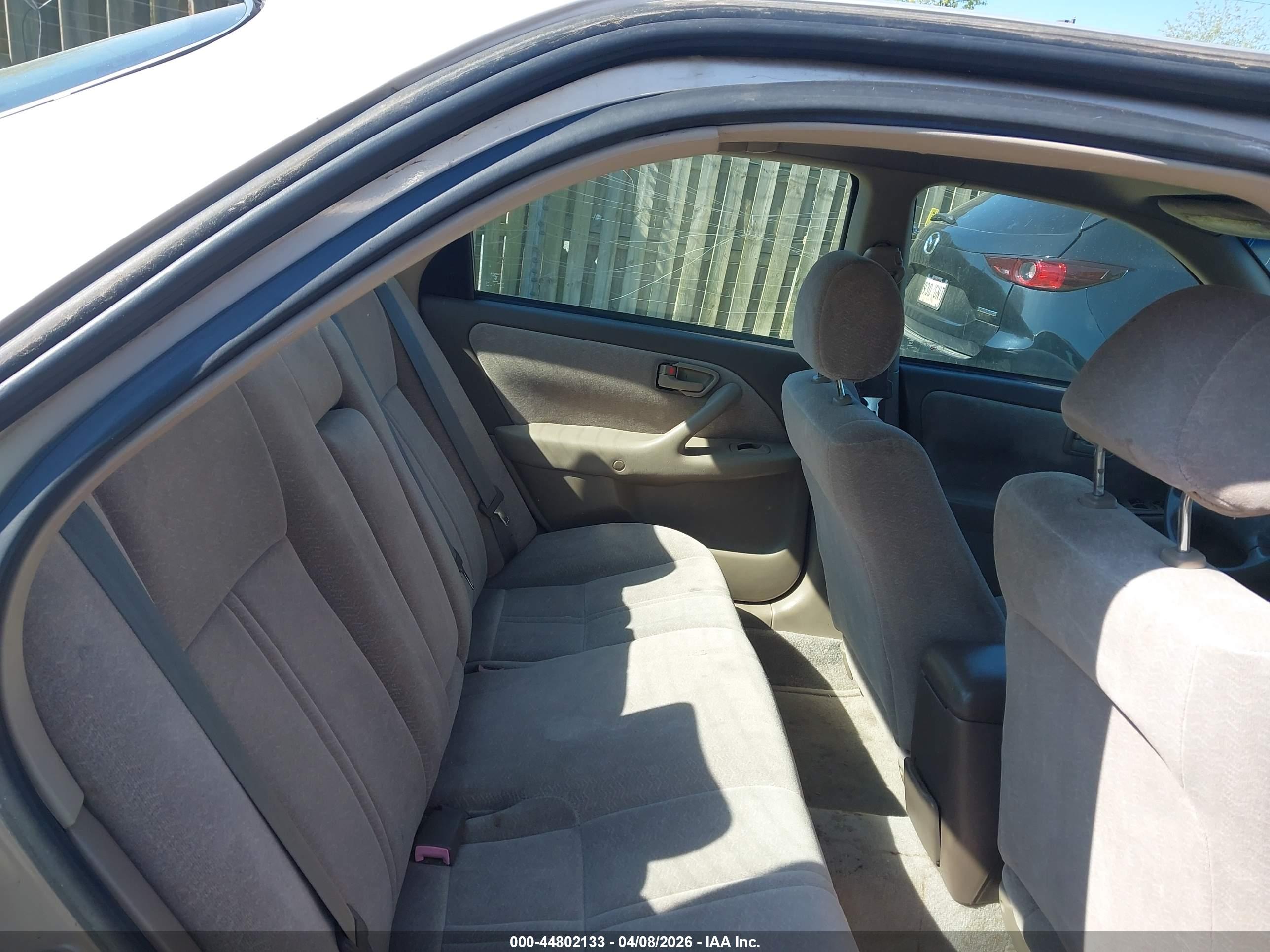 TOYOTA CAMRY image 8