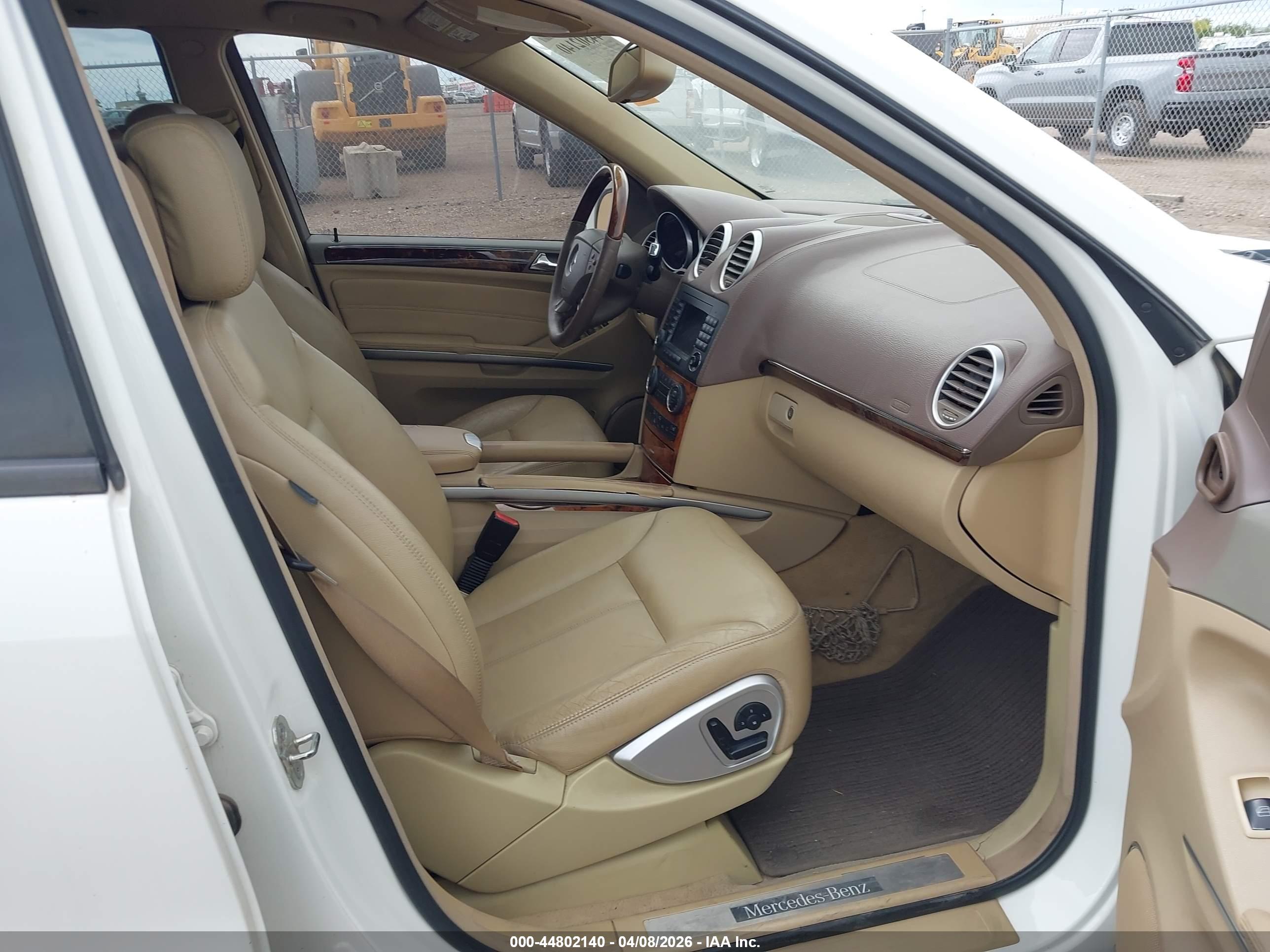 MERCEDES-BENZ GL image 5