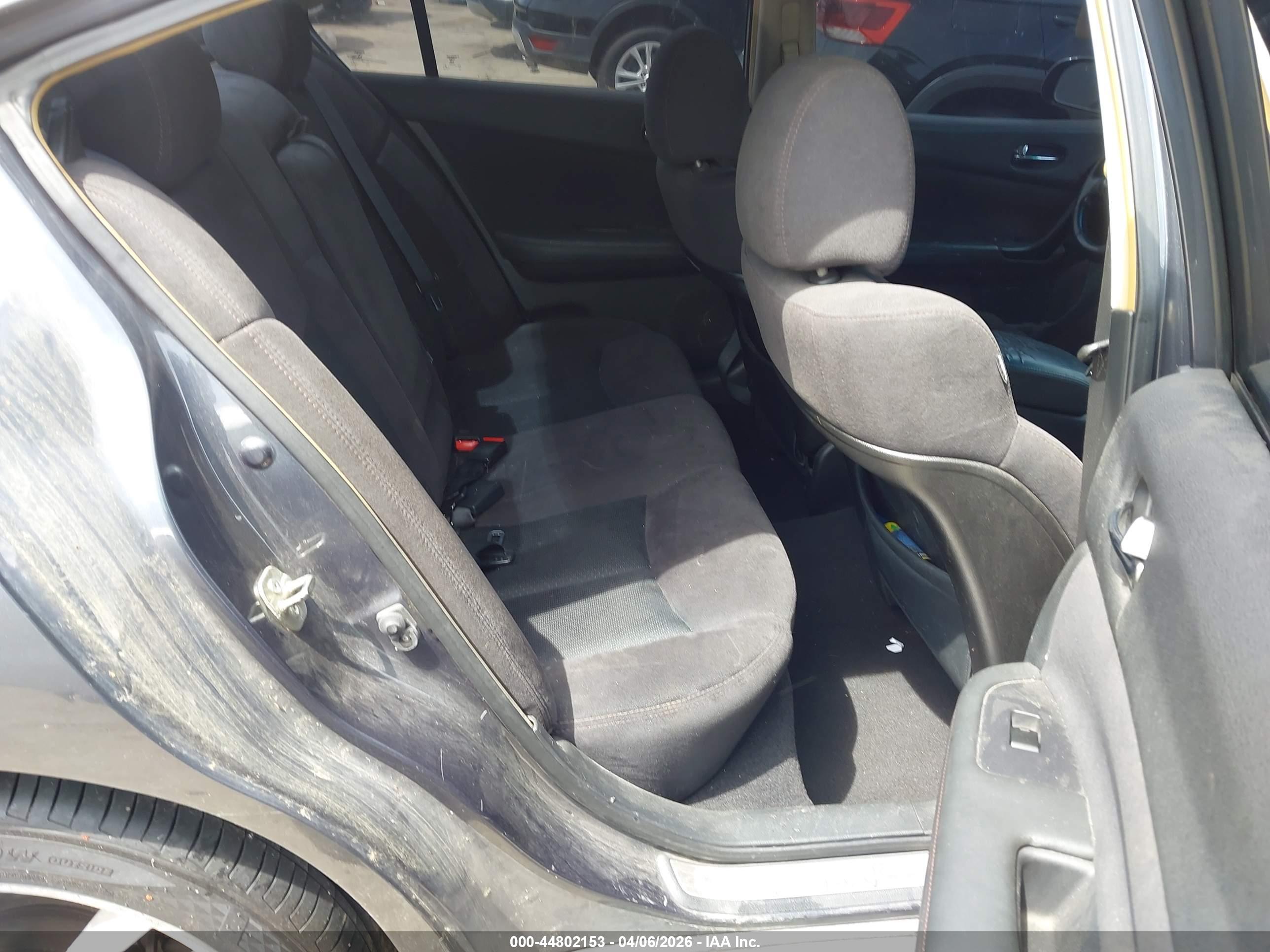 NISSAN MAXIMA image 8