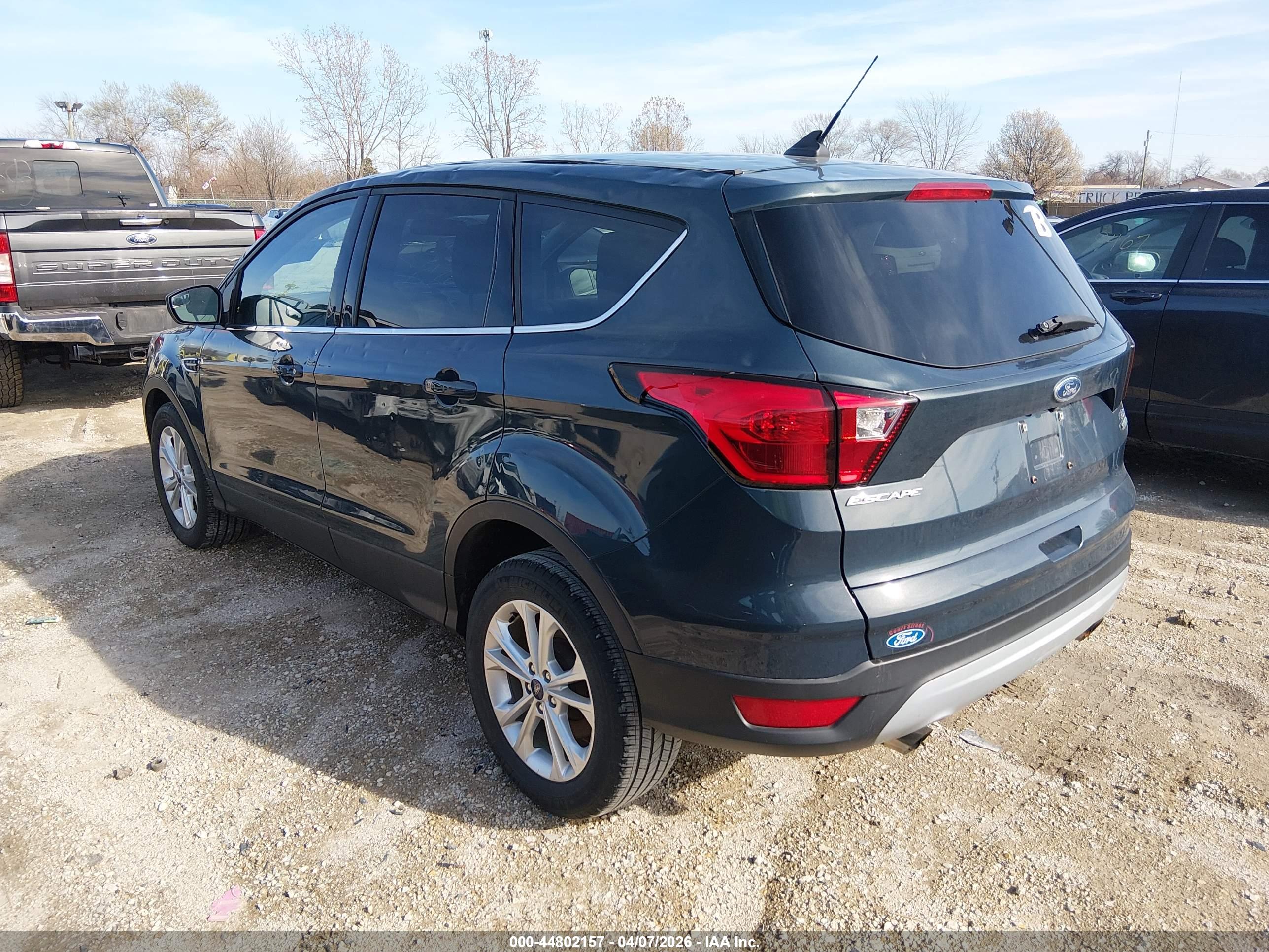 FORD ESCAPE image 3