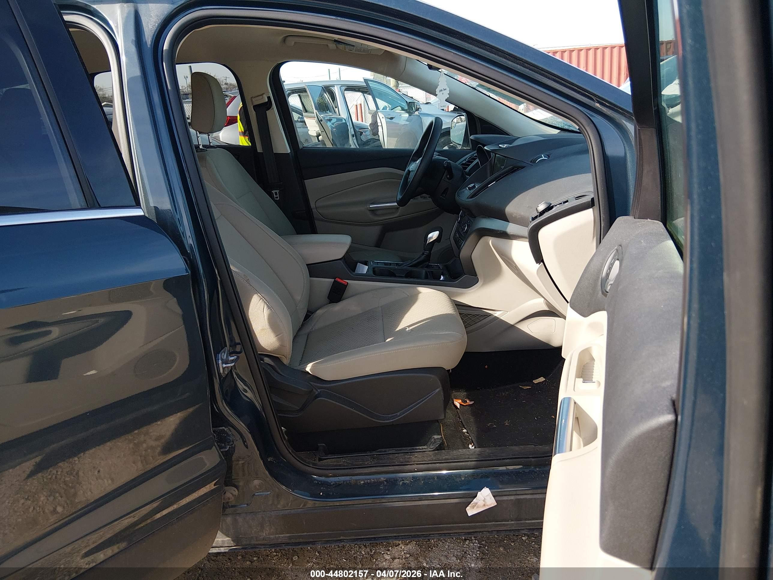 FORD ESCAPE image 5